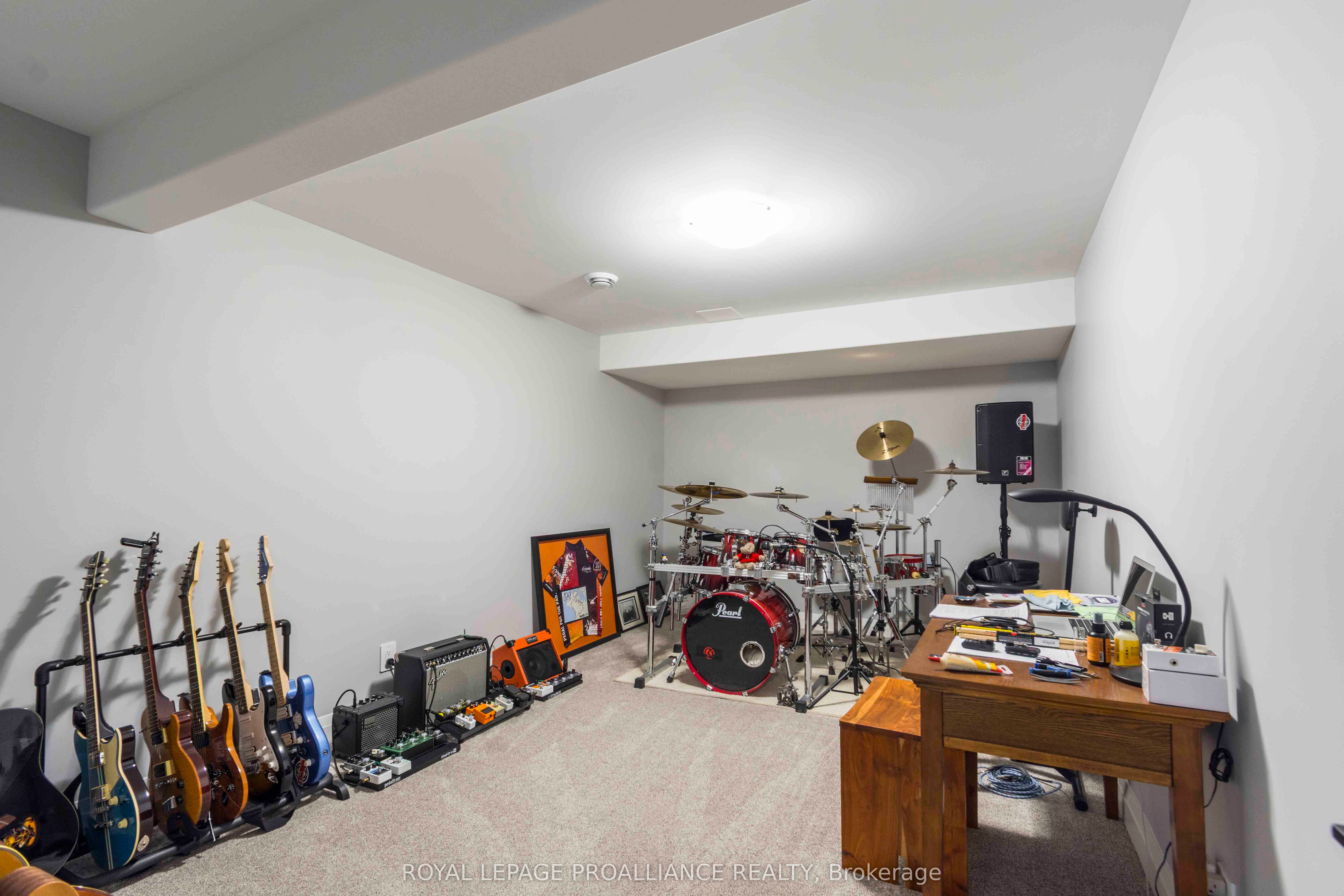 51 Sabrina Avenue Property Photo 29