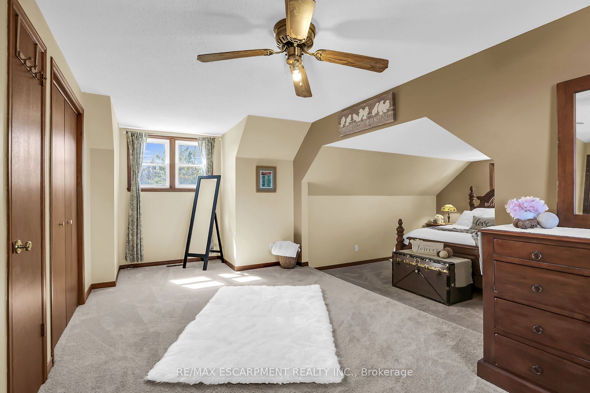 5001 Hillside Drive Property Photo 22