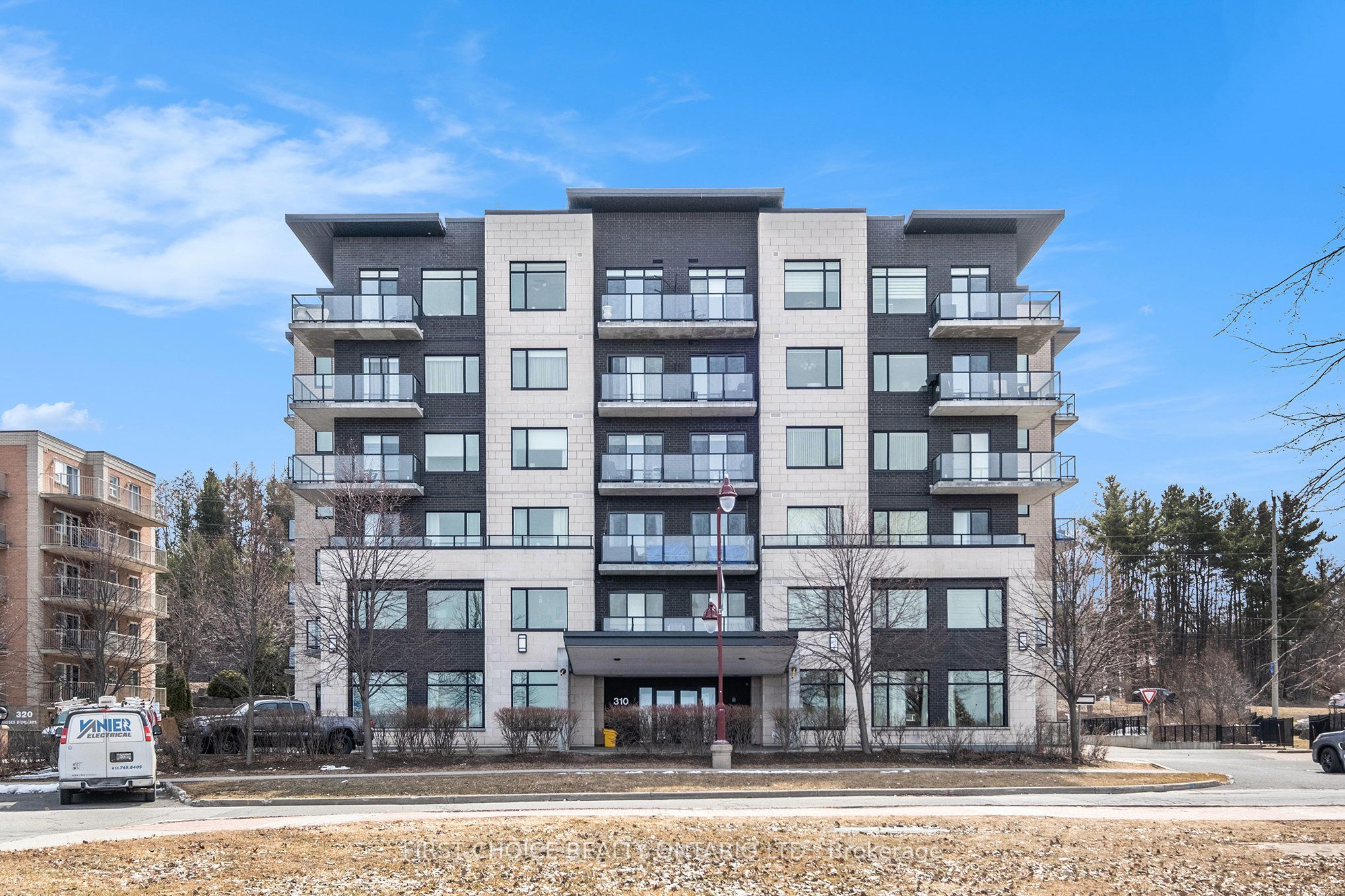#601 - 310 Centrum Boulevard Property Photo