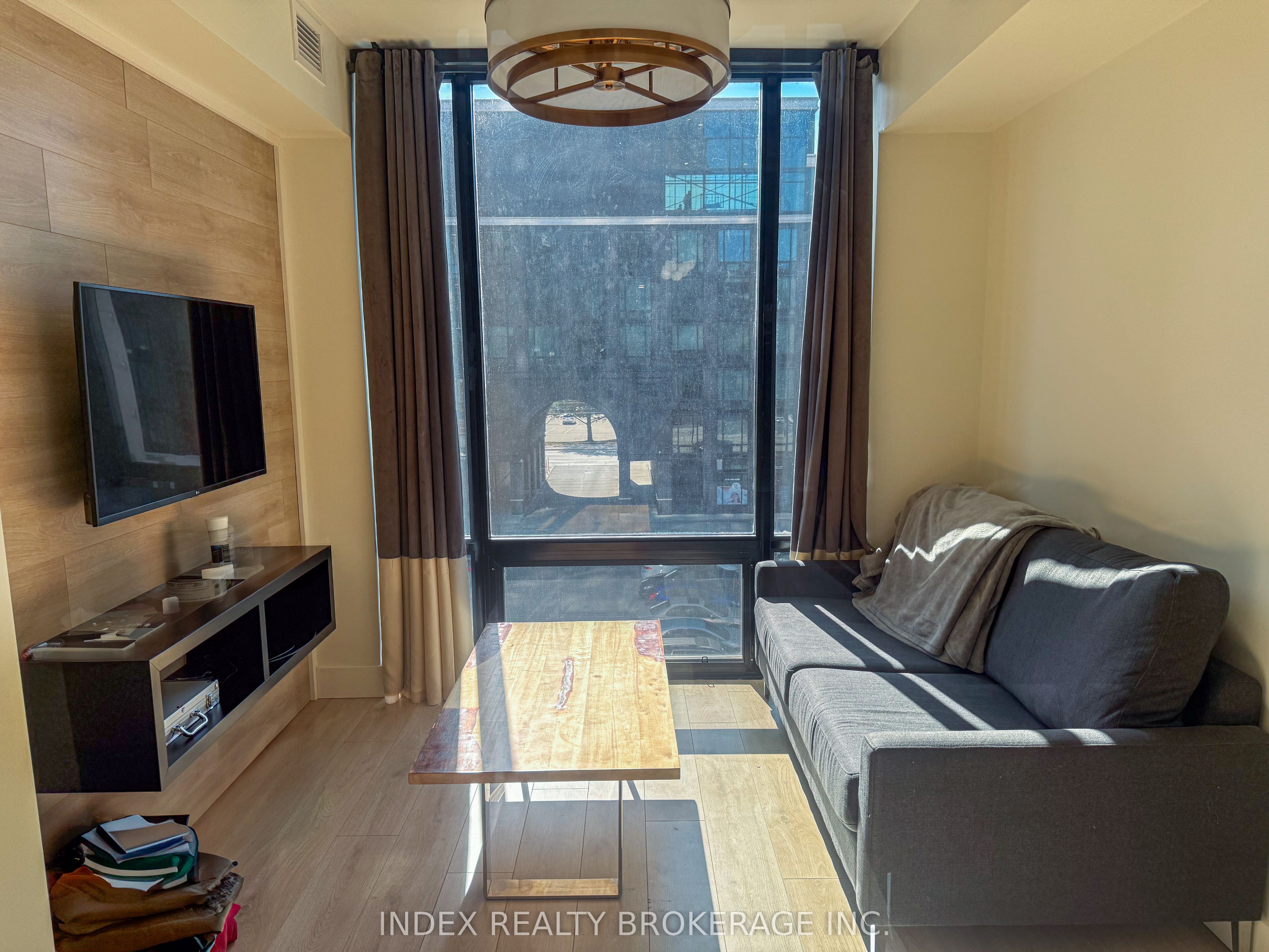 145 Columbia Street W 330 Property Photo 8