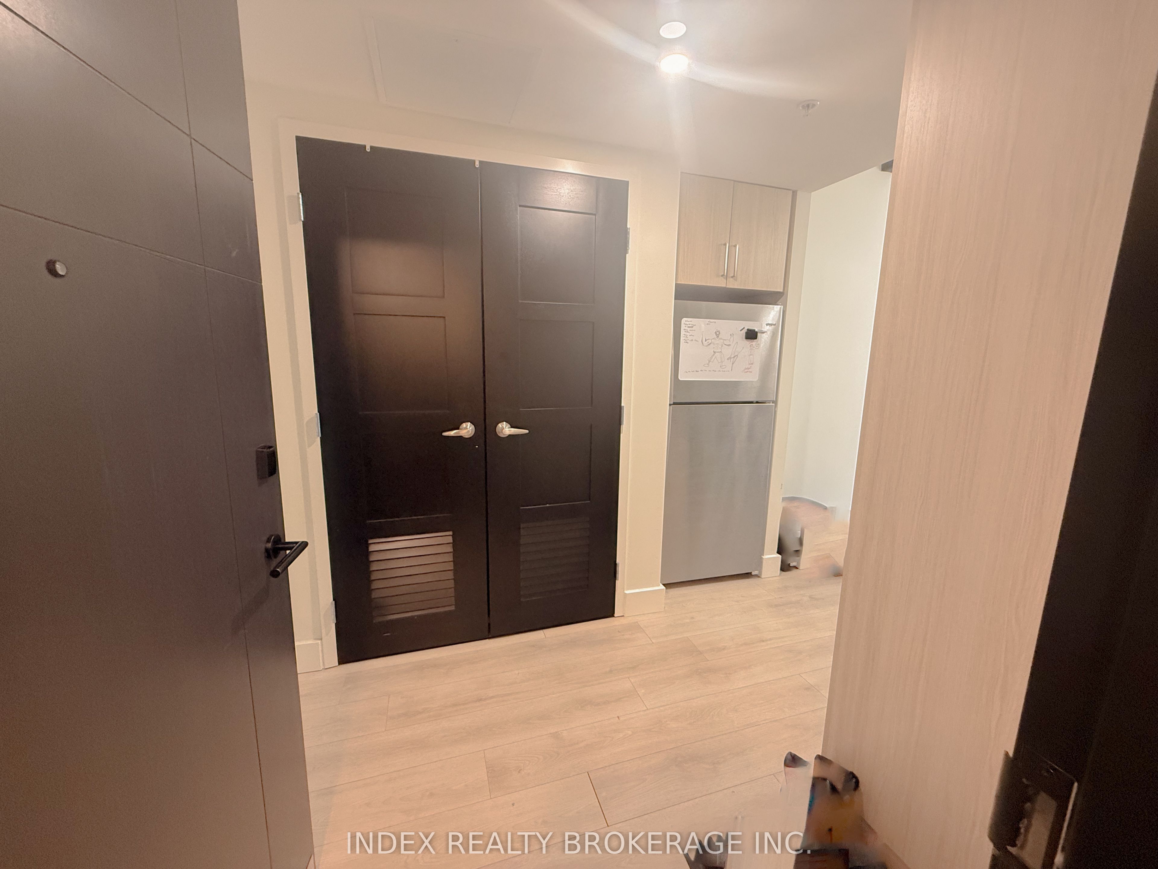 145 Columbia Street W 330 Property Photo 18