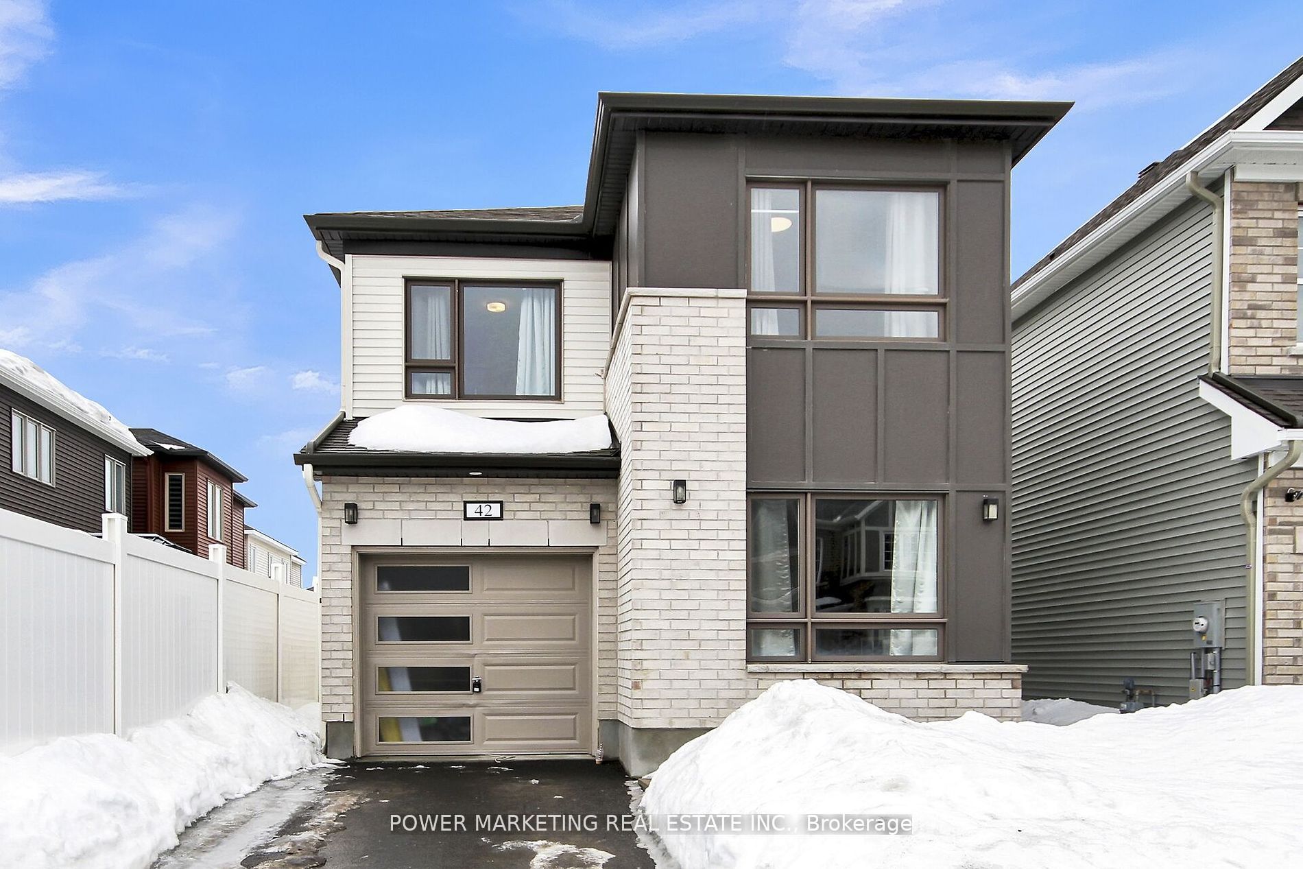 42 Mudminnow Crescent Property Photo