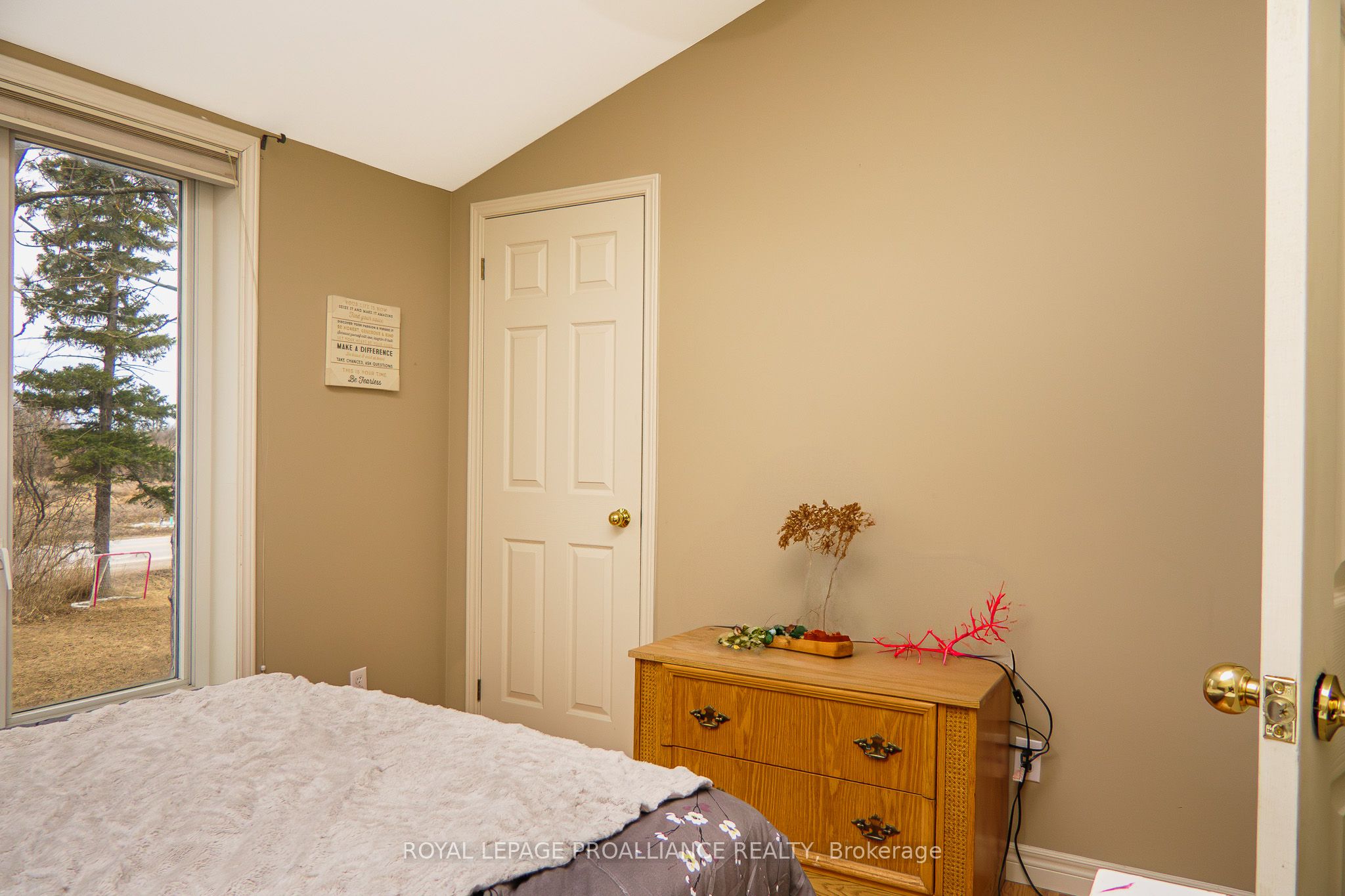 2436 Stirling-marmora Road Property Photo 17