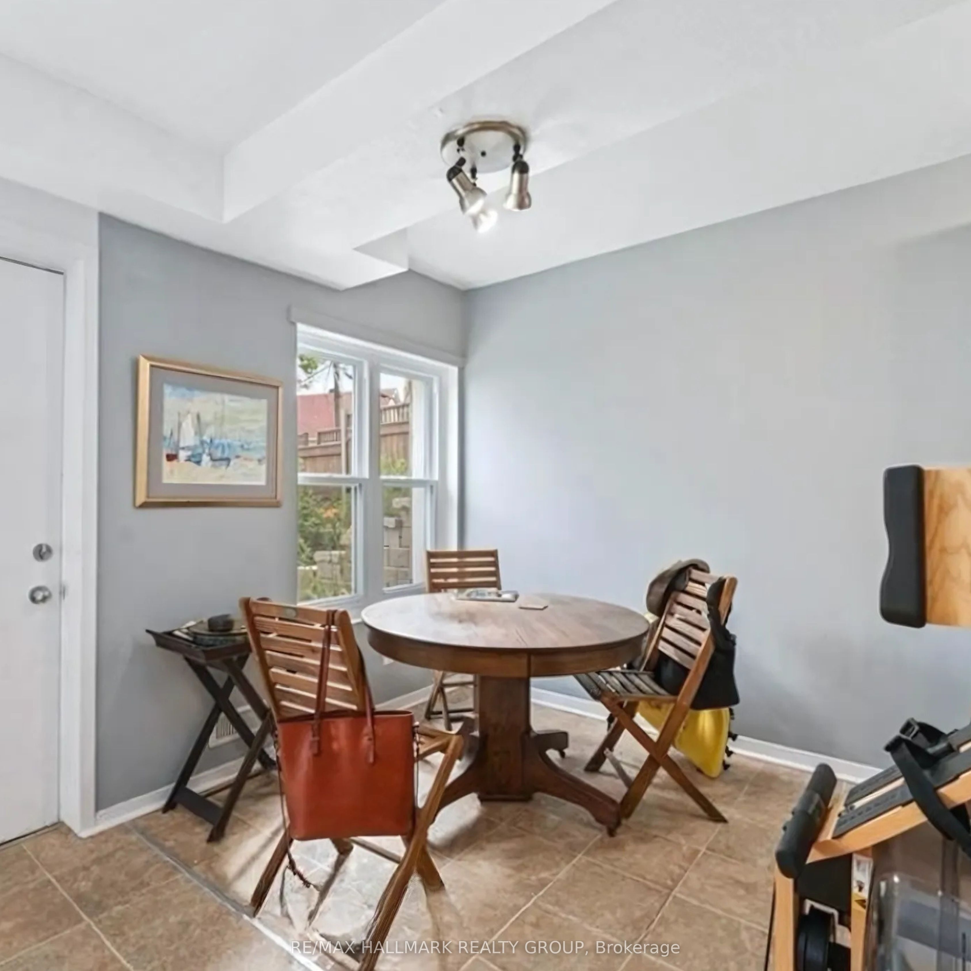 9 Acacia Avenue 1 Property Photo 6