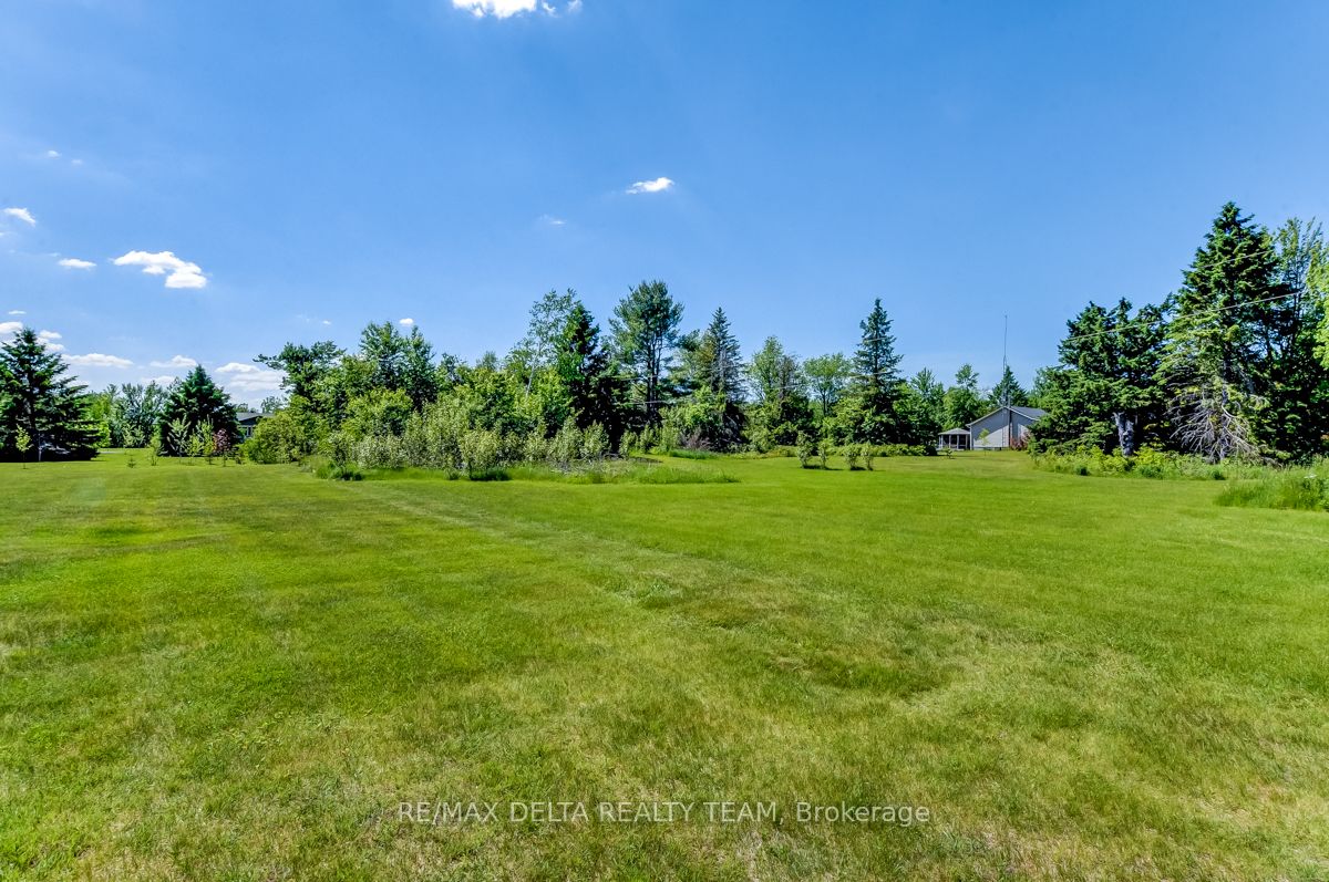 2080 Bouvier Road Property Photo