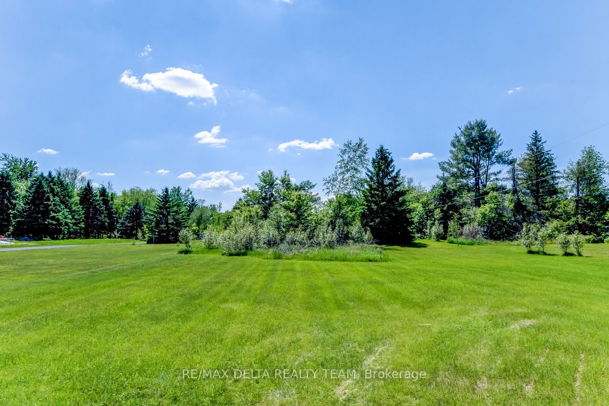 2080 Bouvier Road Property Photo 2