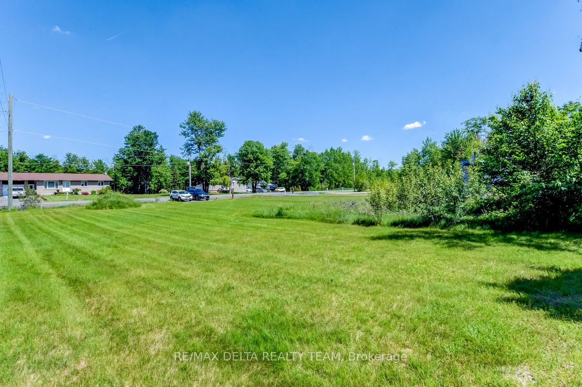 2080 Bouvier Road Property Photo 5