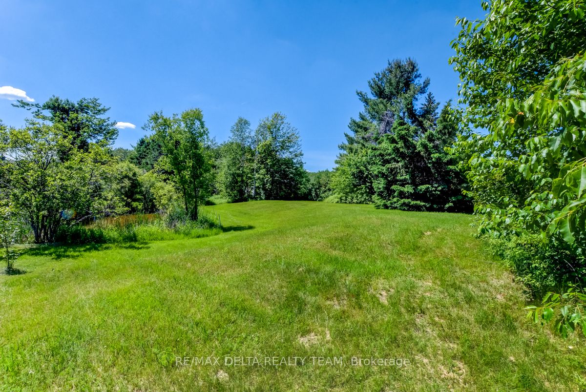 2080 Bouvier Road Property Photo 11