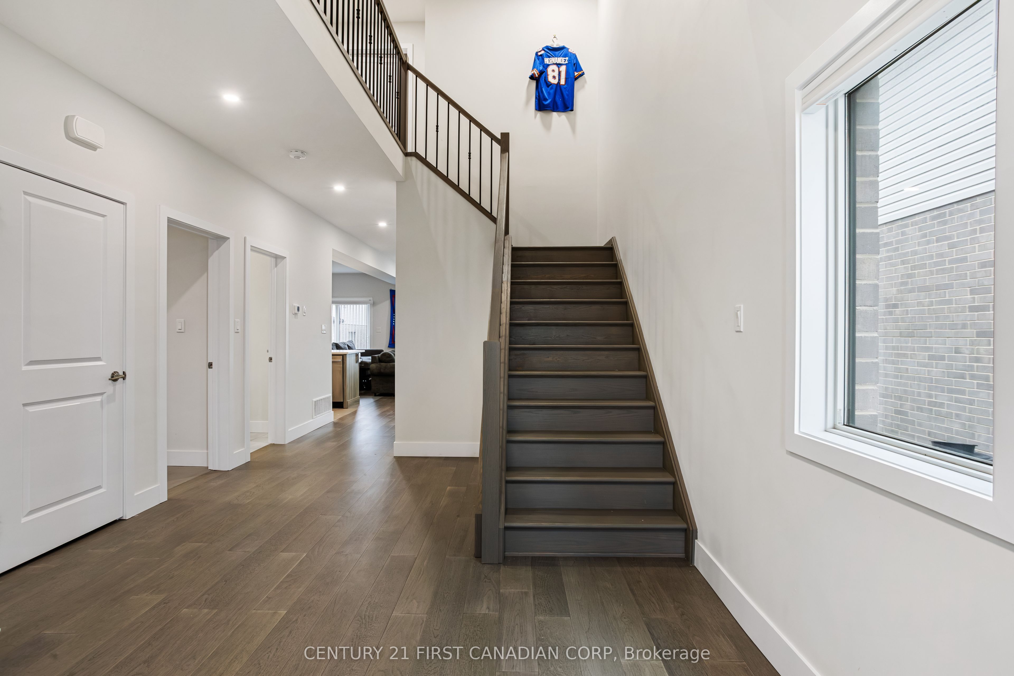 215 Roy Mcdonald Drive N Property Photo 6