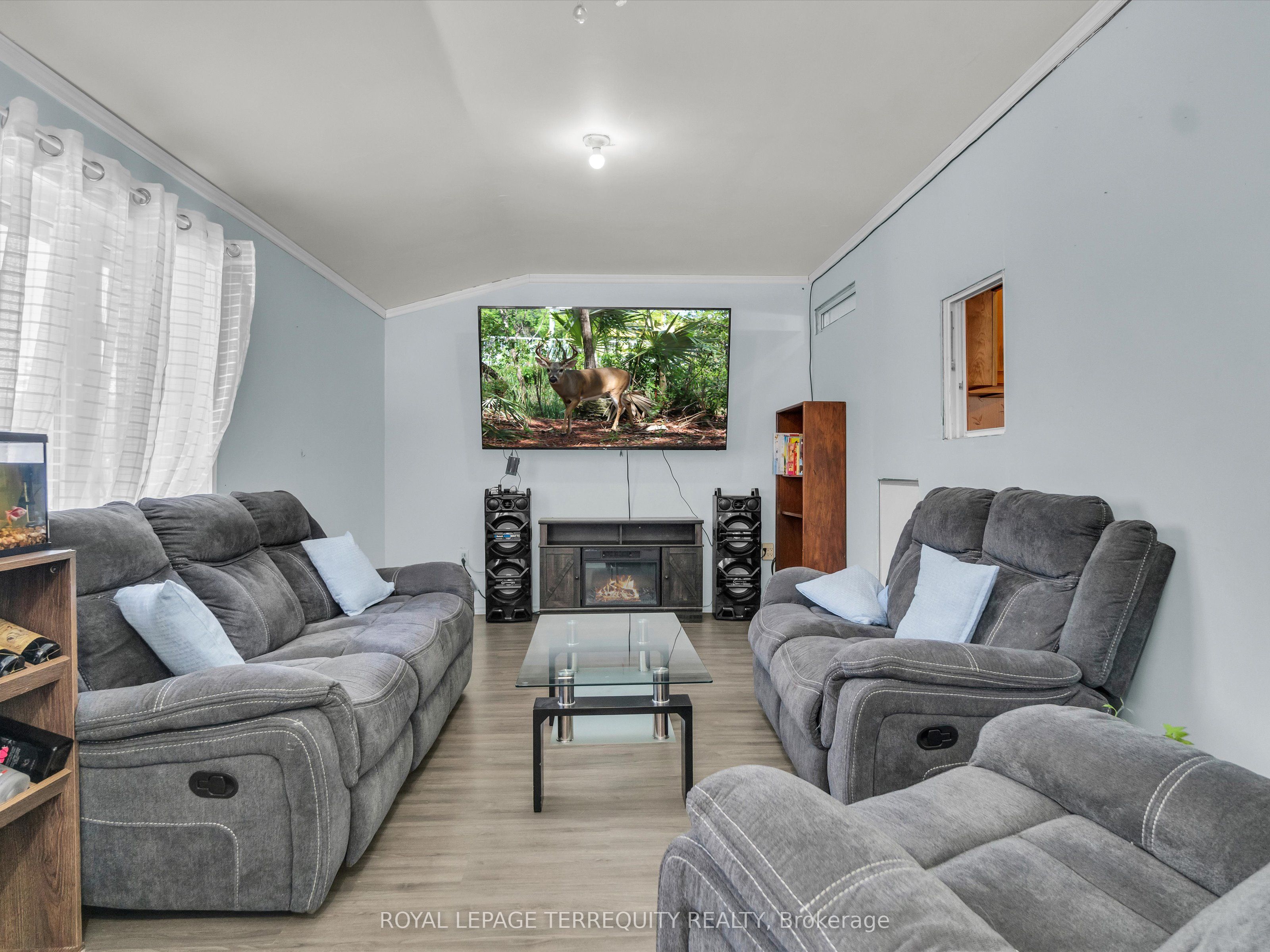 1088 Colony Road Property Photo 1