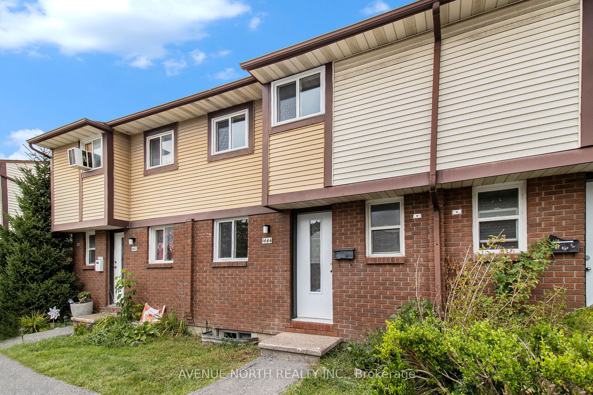 1404 Foxwell Street Property Photo
