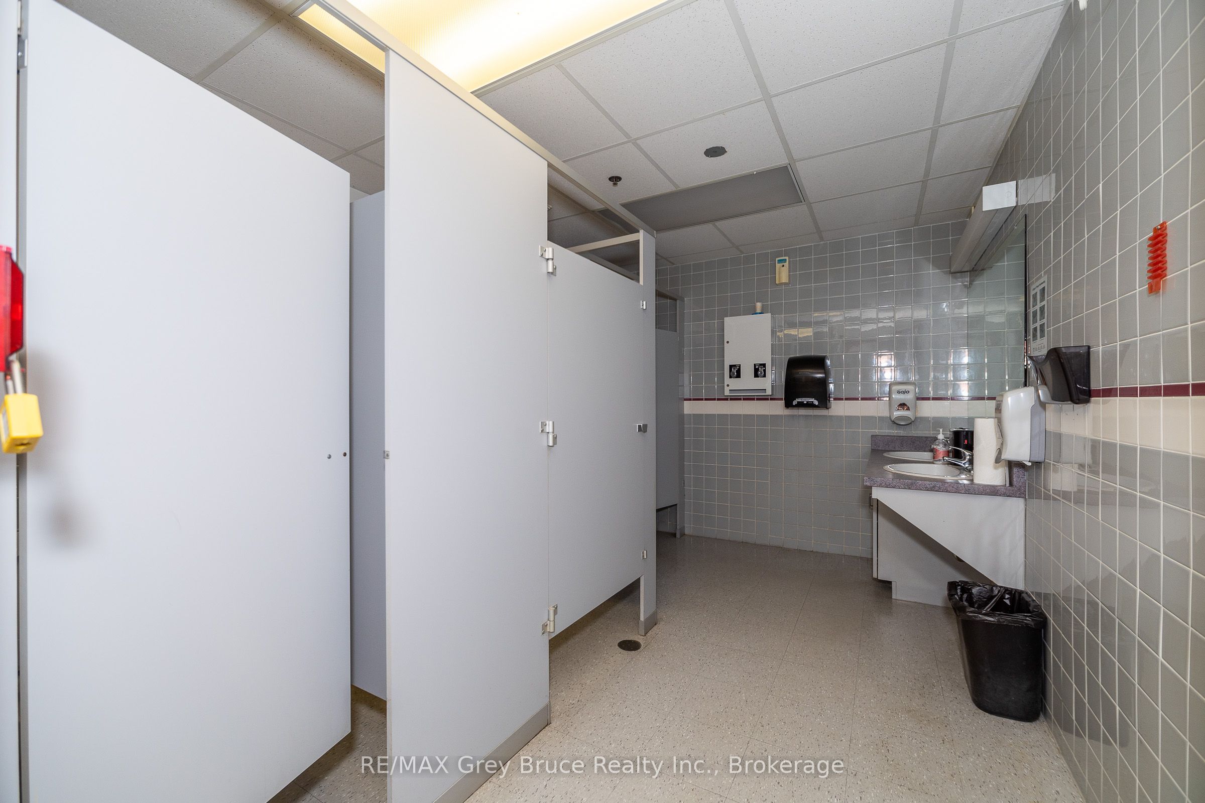 625 6th Street East Street Property Photo 18