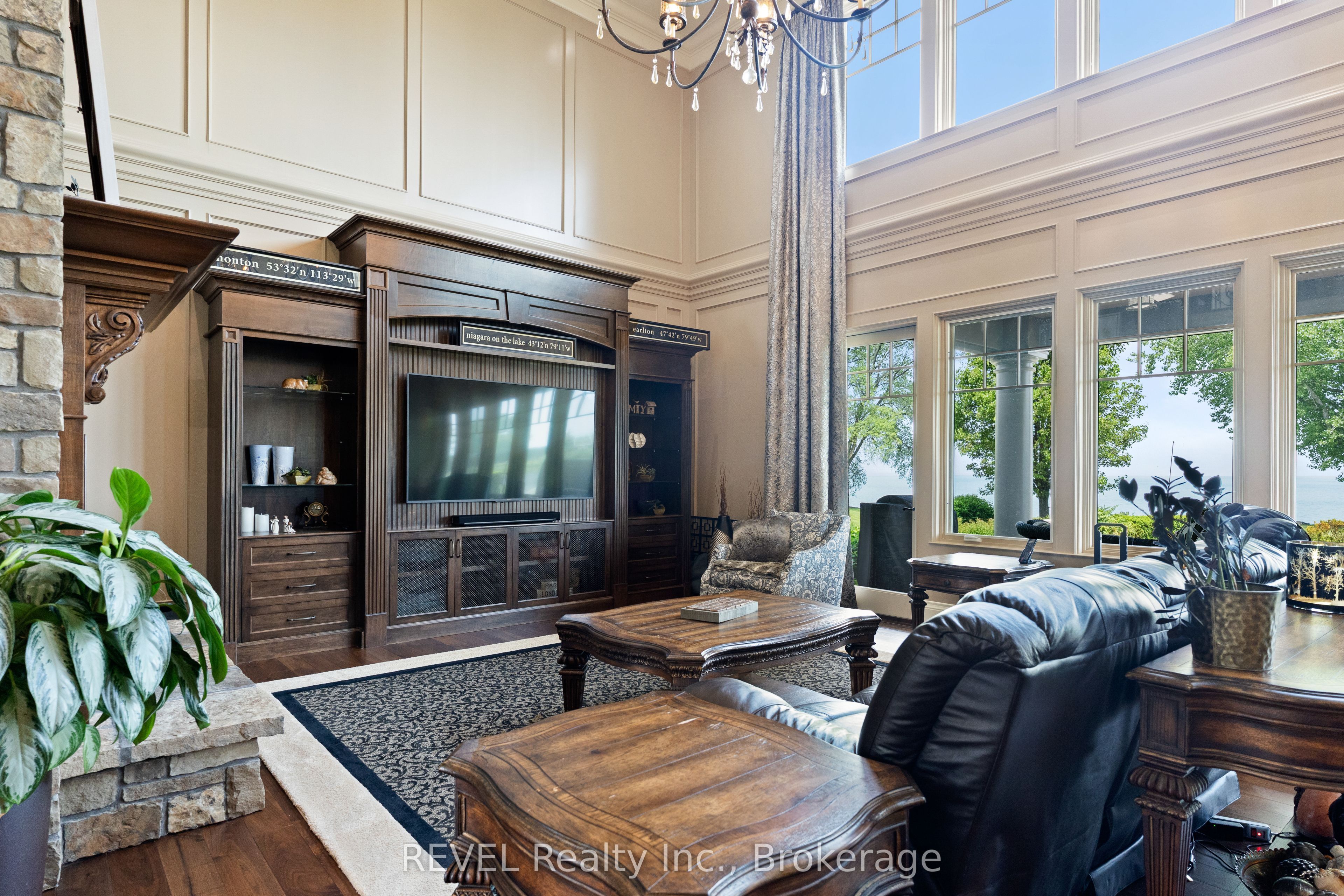 1234 Lakeshore Road N Property Photo 10