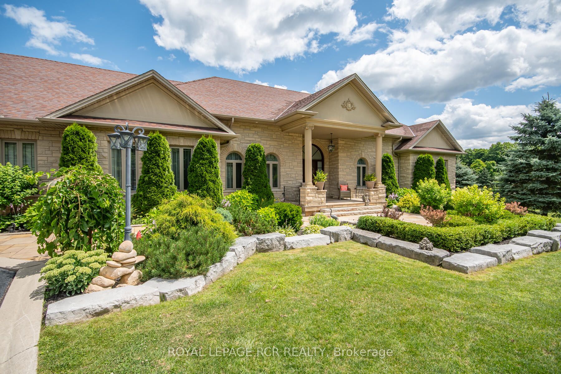 4987 Fourth Line Property Photo