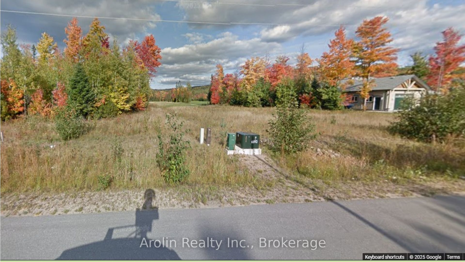 36 Nicklaus Drive Property Photo 1