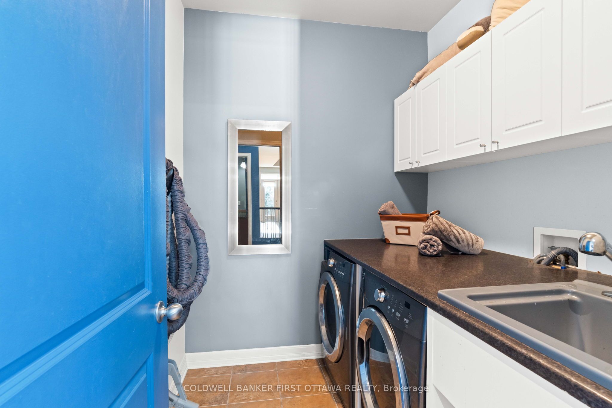311 Blackleaf Drive Property Photo 14