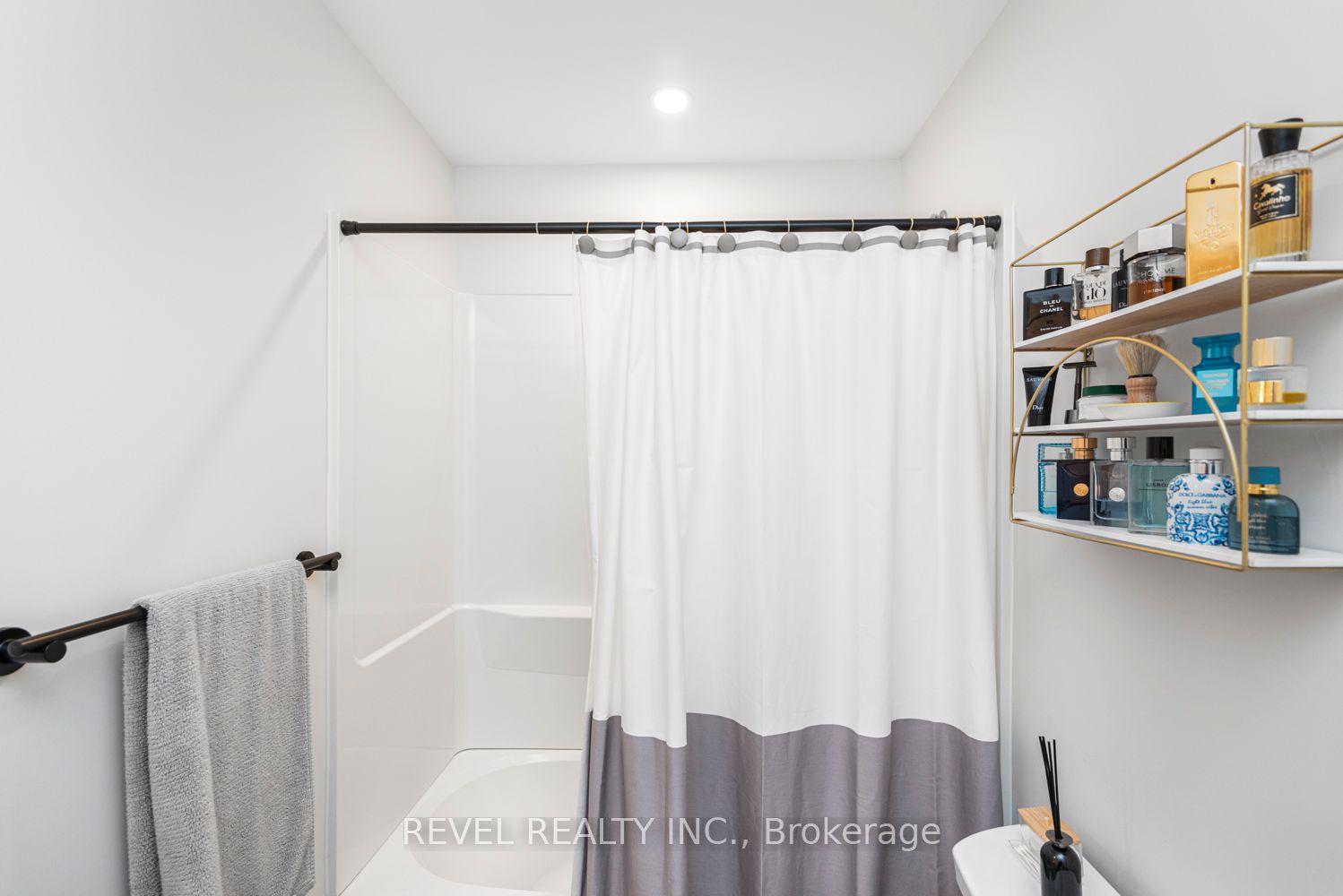 3998 Victoria Avenue 408 Property Photo 14