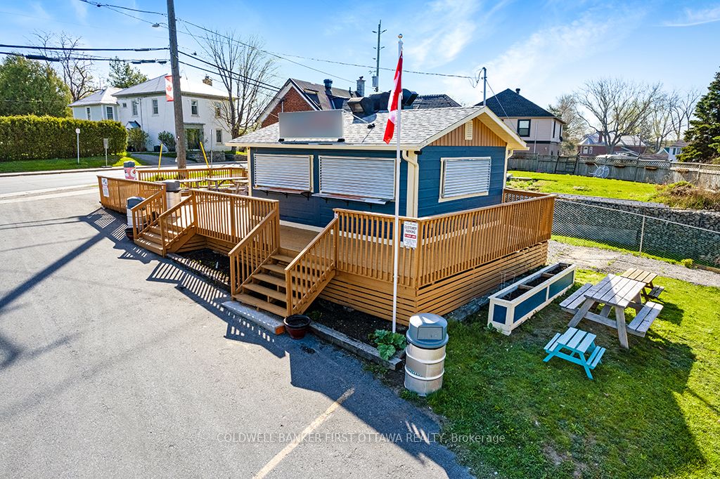 106 Broadway Street Property Photo