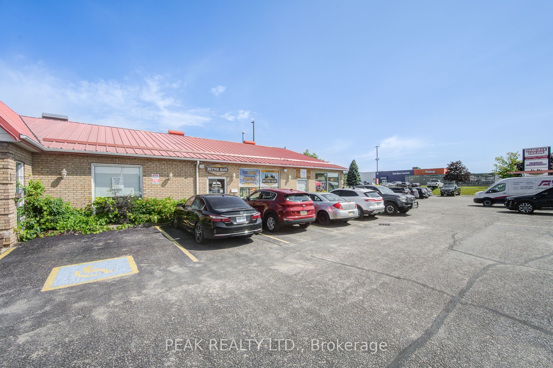 #2 - 815 Juliana Drive Property Photo 2
