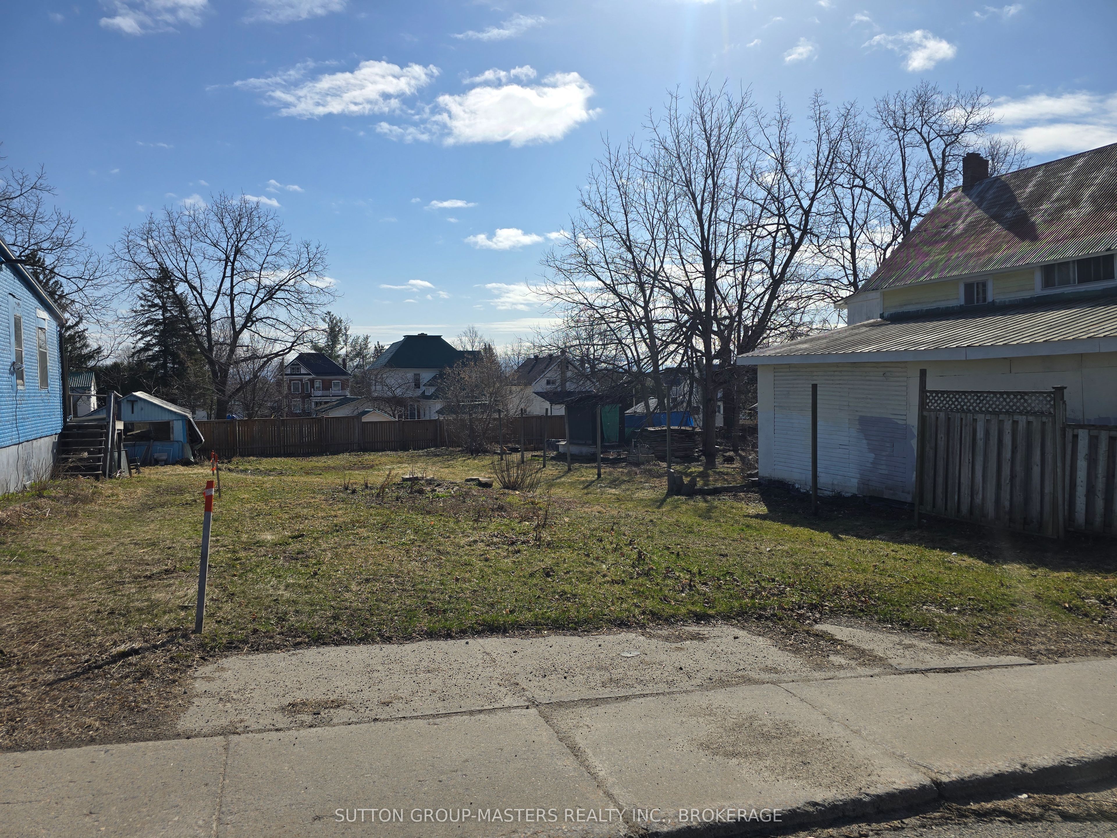 03 Lansdowne Village Real Estate Listings Main Image