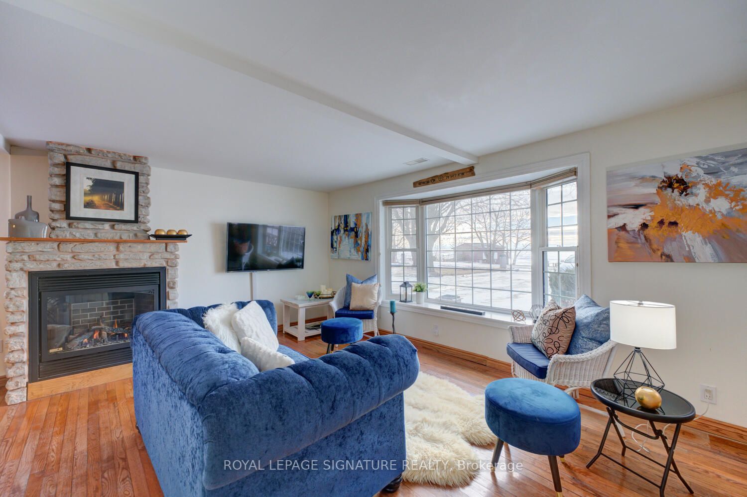 291 Lakeshore Road N Property Photo 7