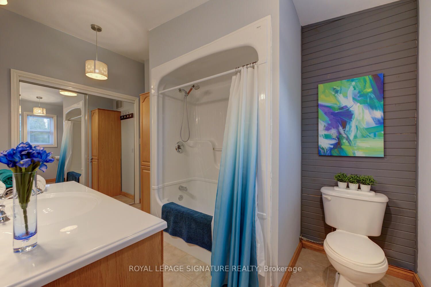 291 Lakeshore Road N Property Photo 32