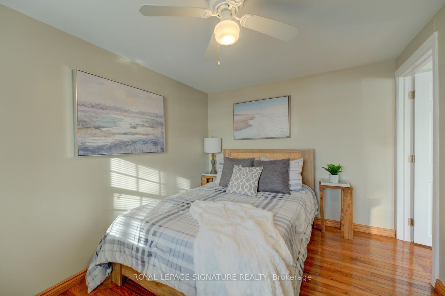 291 Lakeshore Road N Property Photo 34