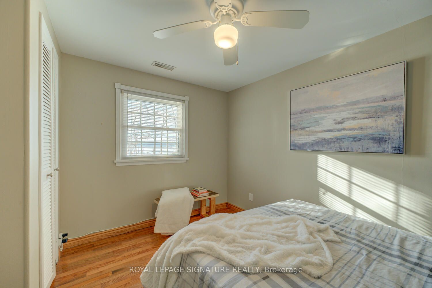 291 Lakeshore Road N Property Photo 35