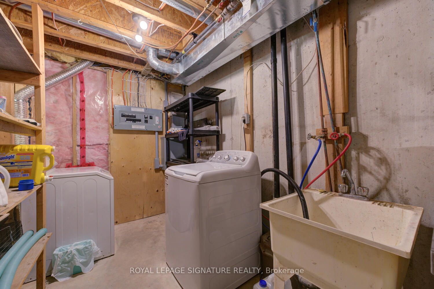 291 Lakeshore Road N Property Photo 40