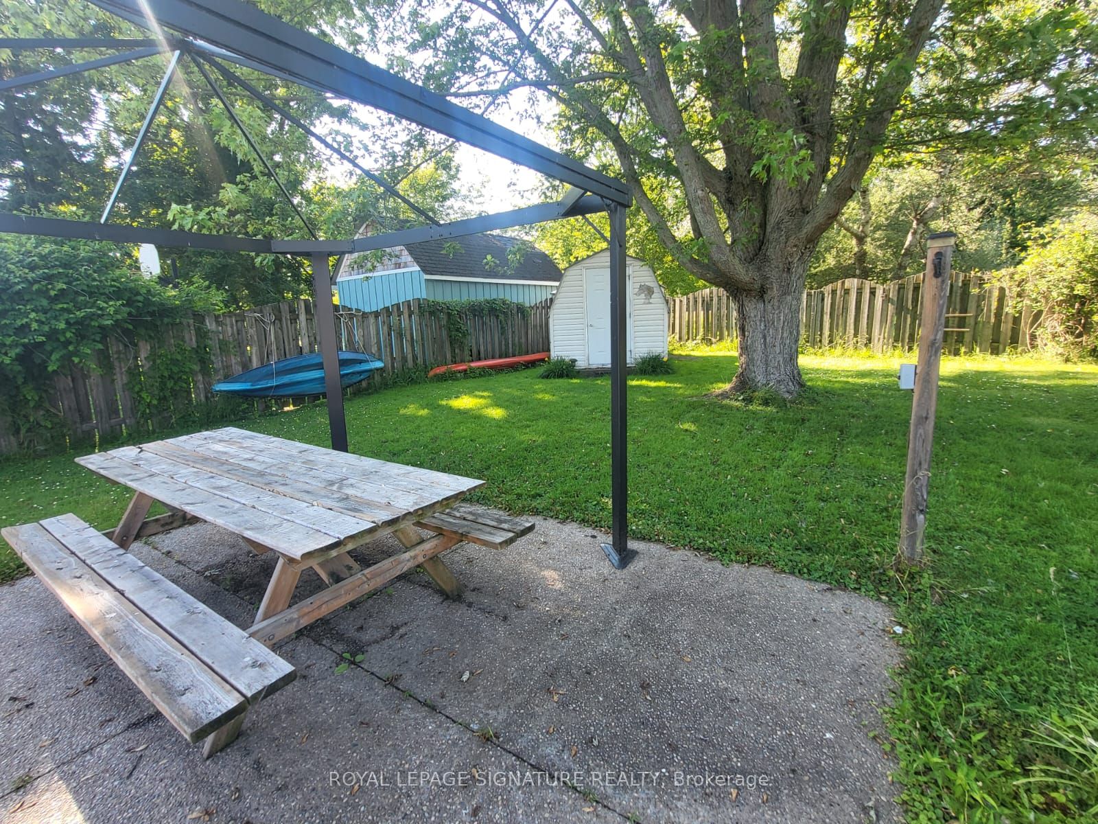 291 Lakeshore Road N Property Photo 44