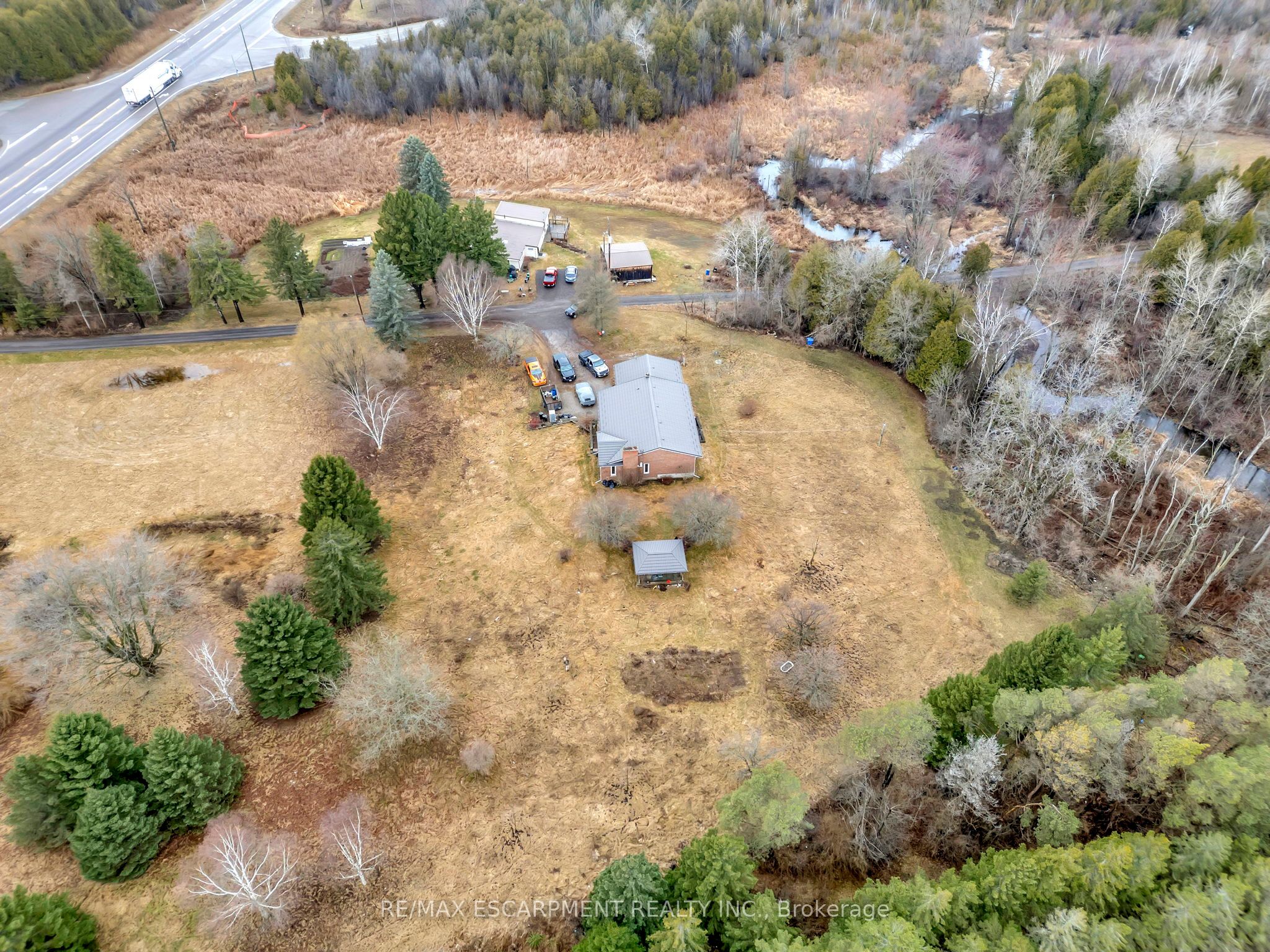 2280 Highway 6 N/a Property Photo 32