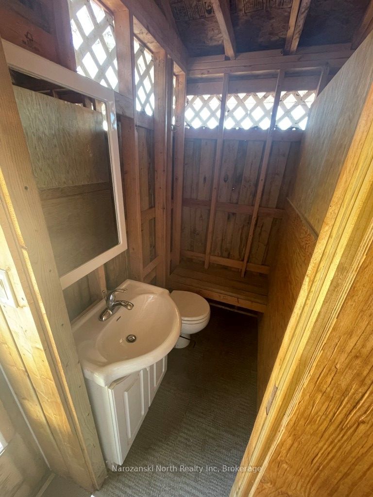 22-b Beaver Road Property Photo 37