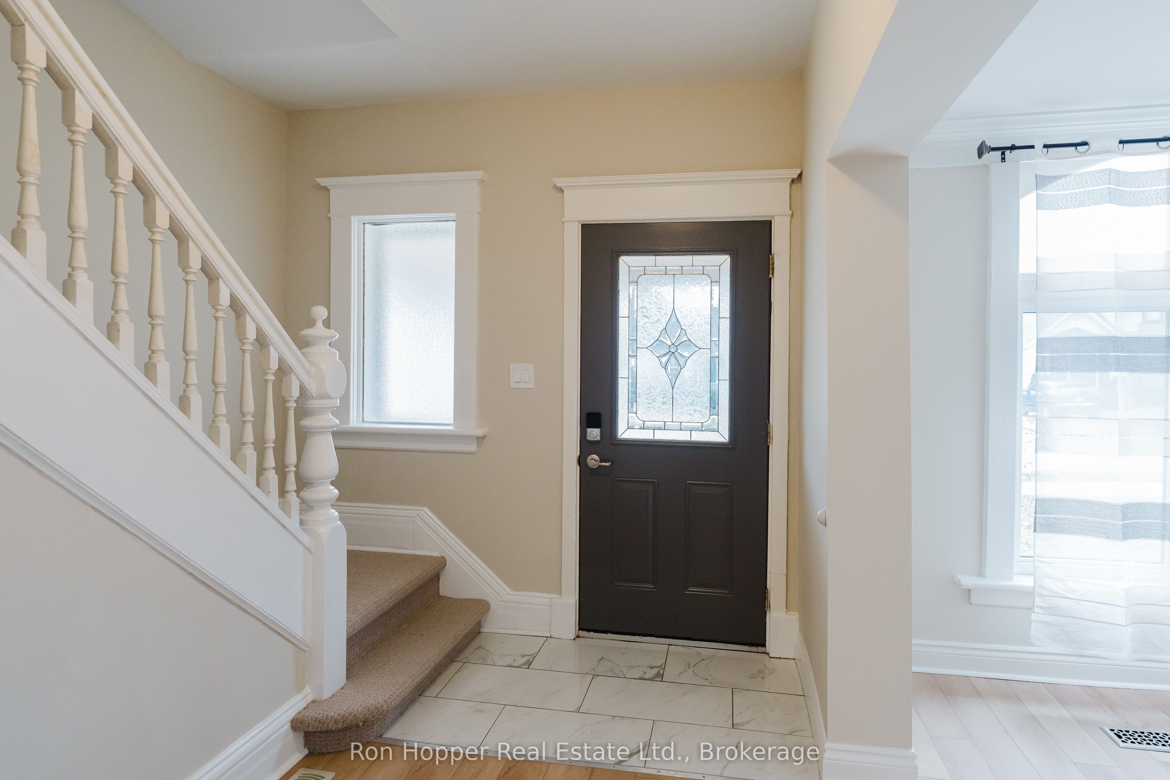 539 4th Avenue E Property Photo 4