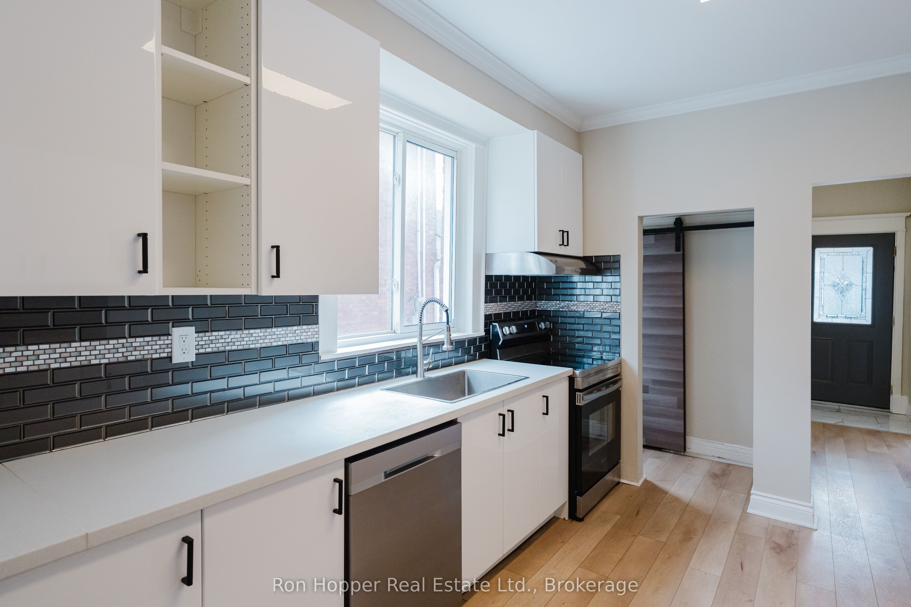 539 4th Avenue E Property Photo 10