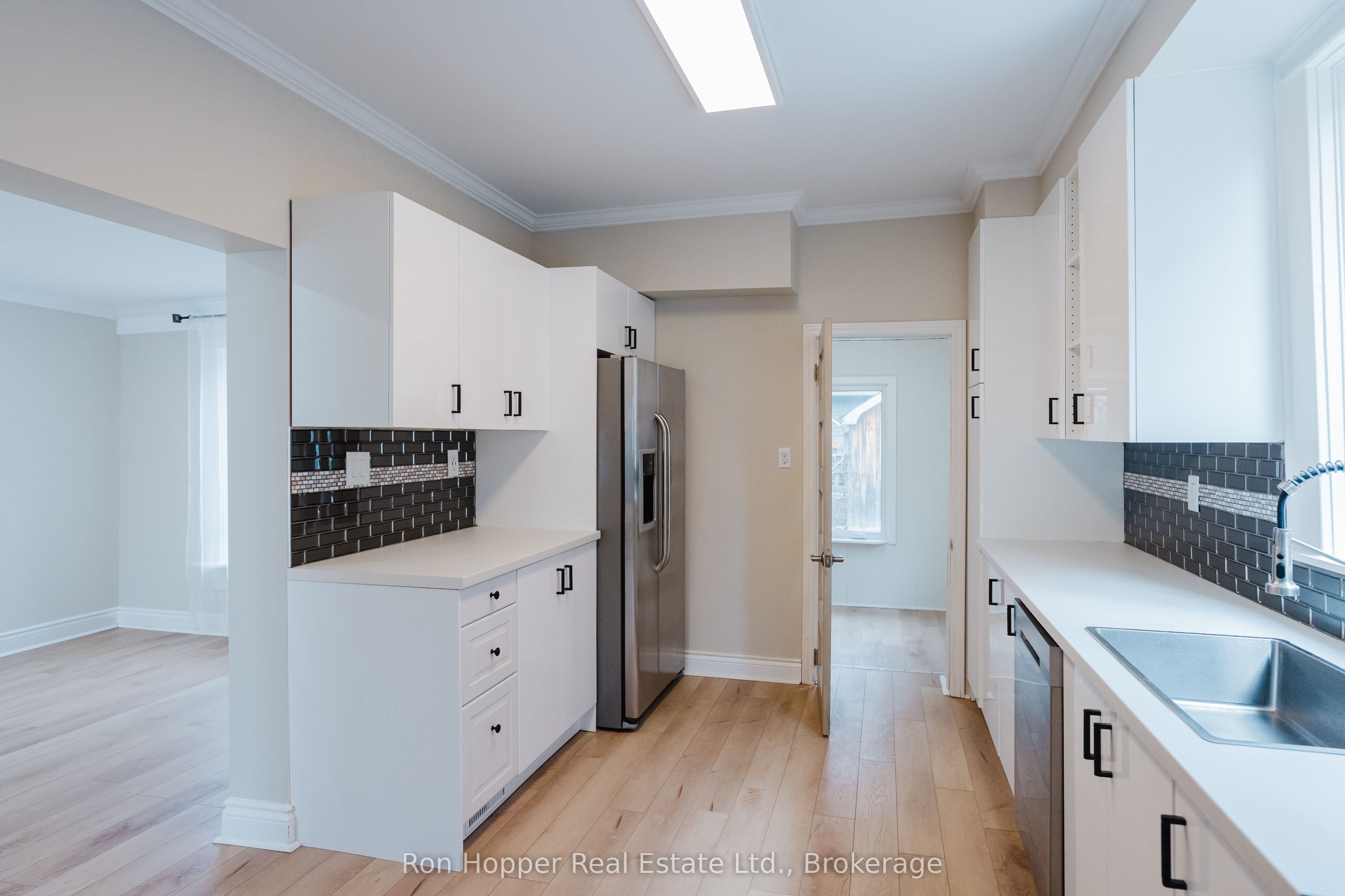 539 4th Avenue E Property Photo 11