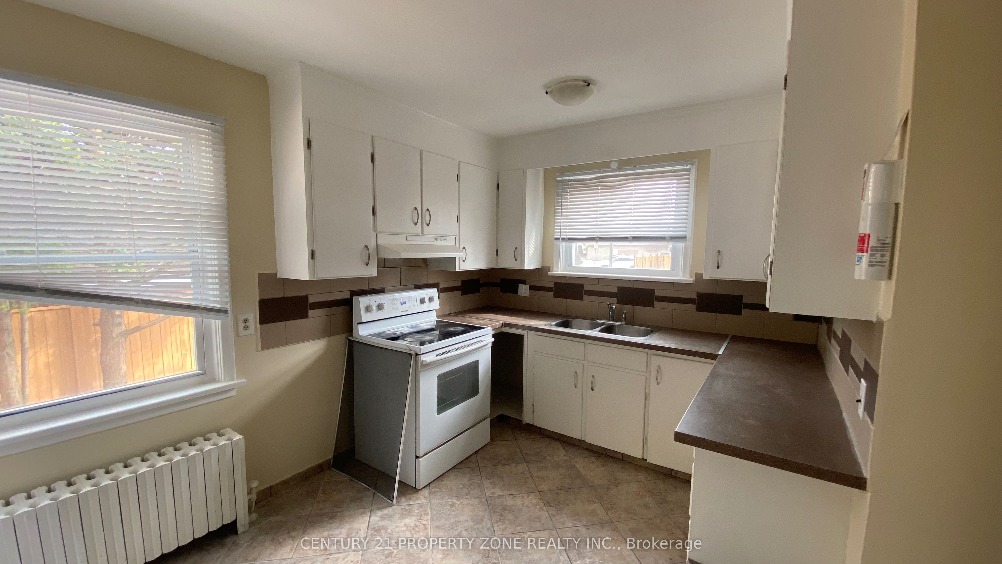 9 Pinedale Avenue Upper Property Photo 2