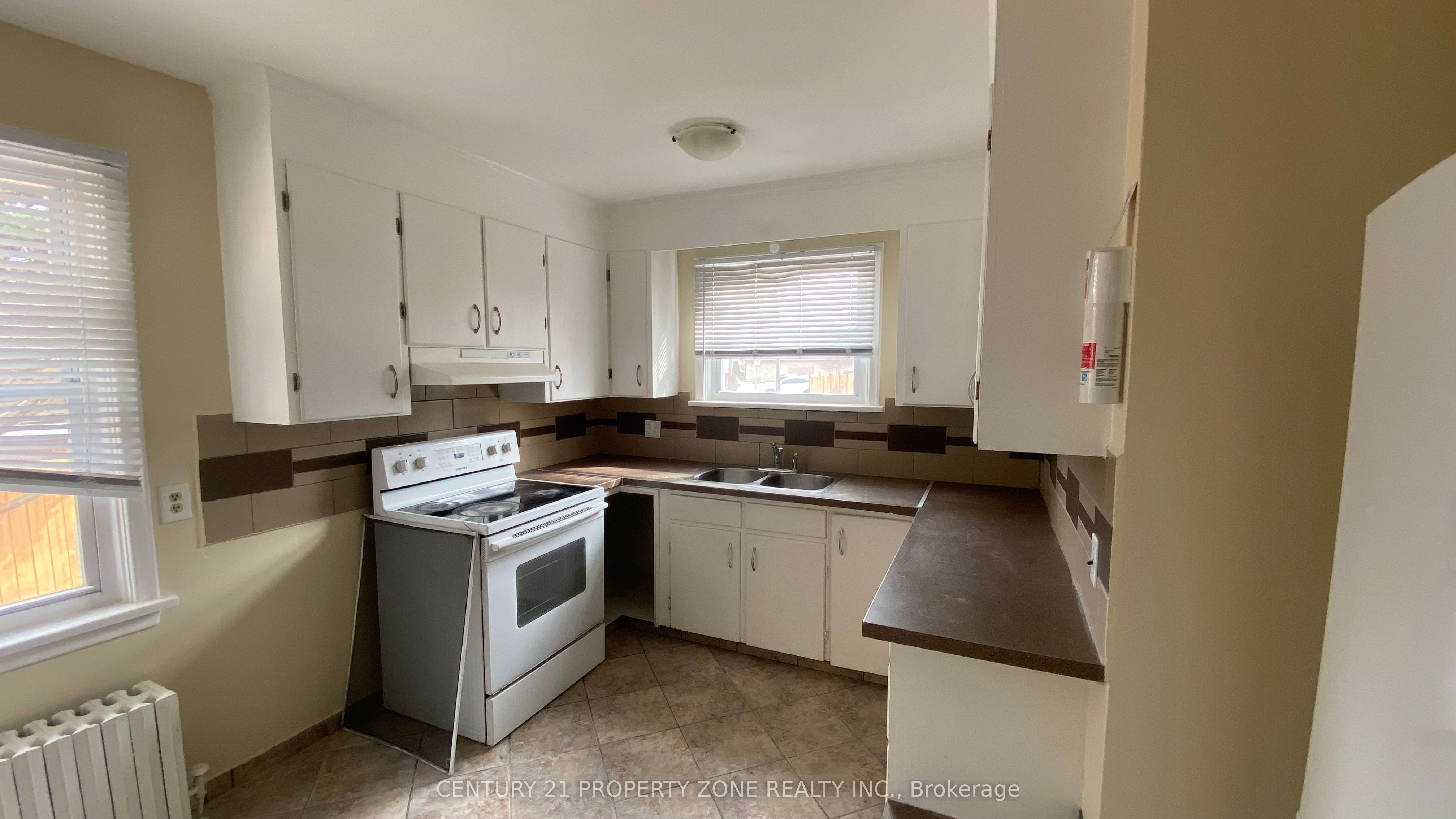 9 Pinedale Avenue Upper Property Photo 3