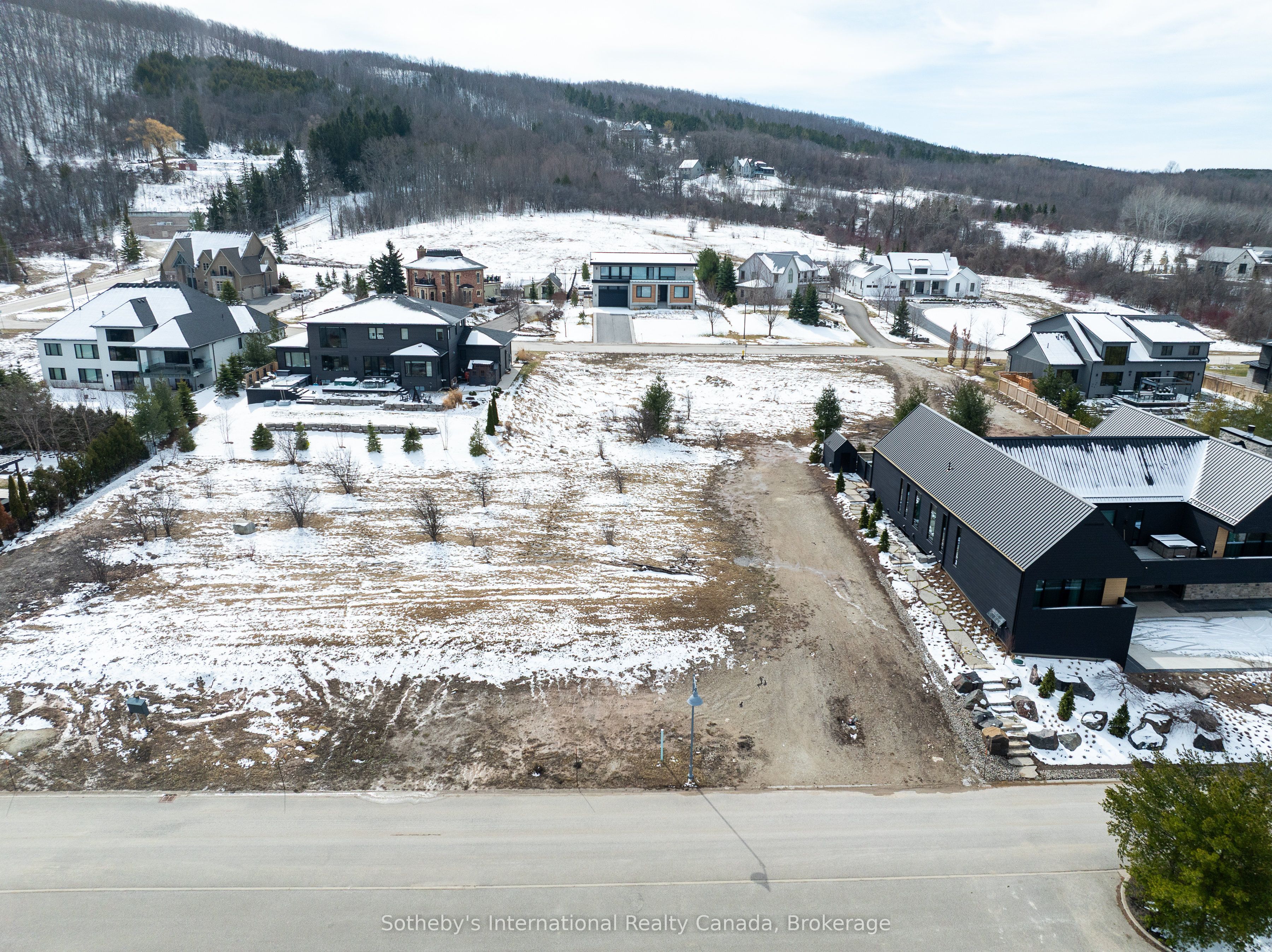 106 Stone Zack Lane Property Photo 4