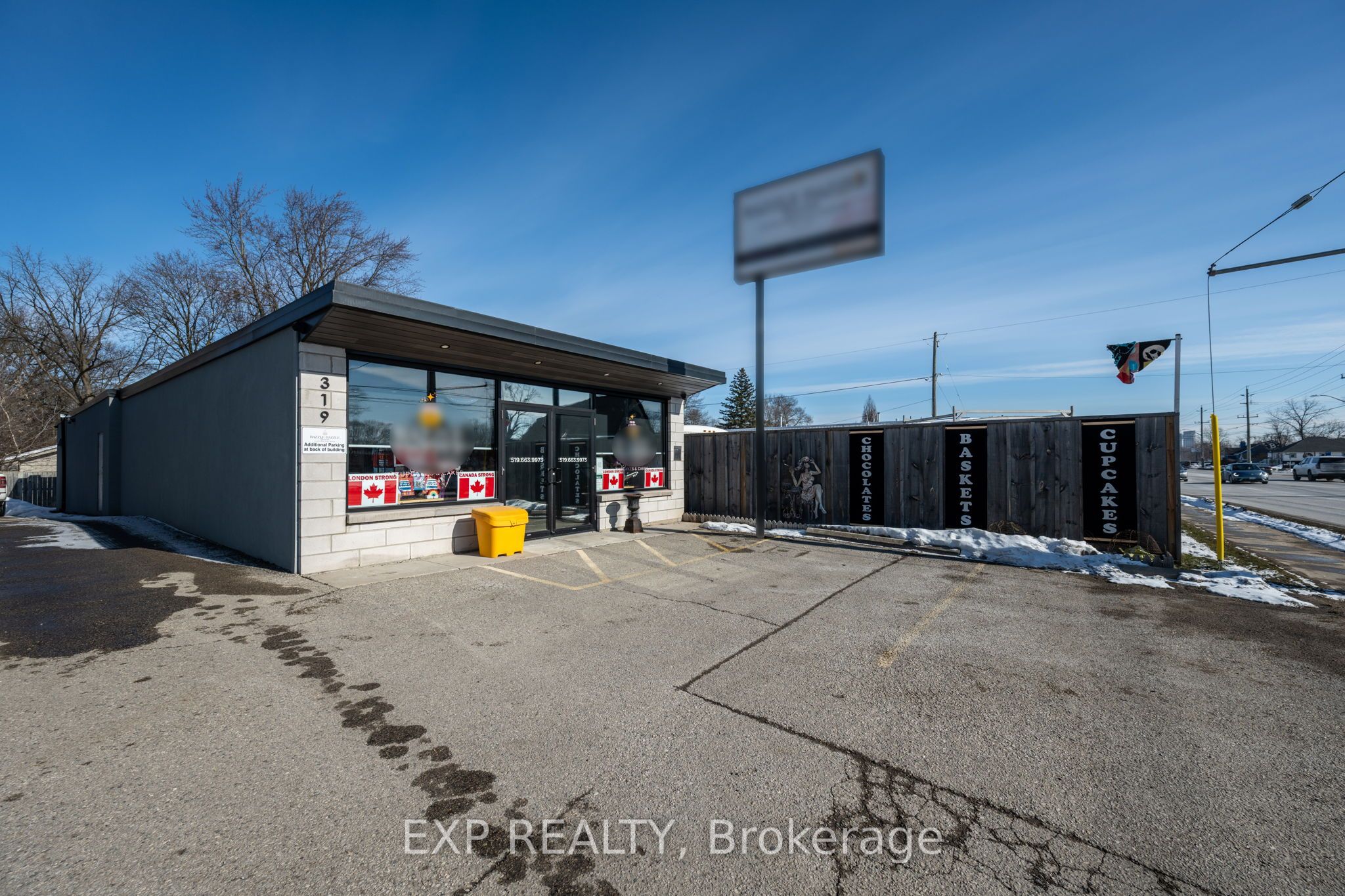 319 Springbank Drive Property Photo 1