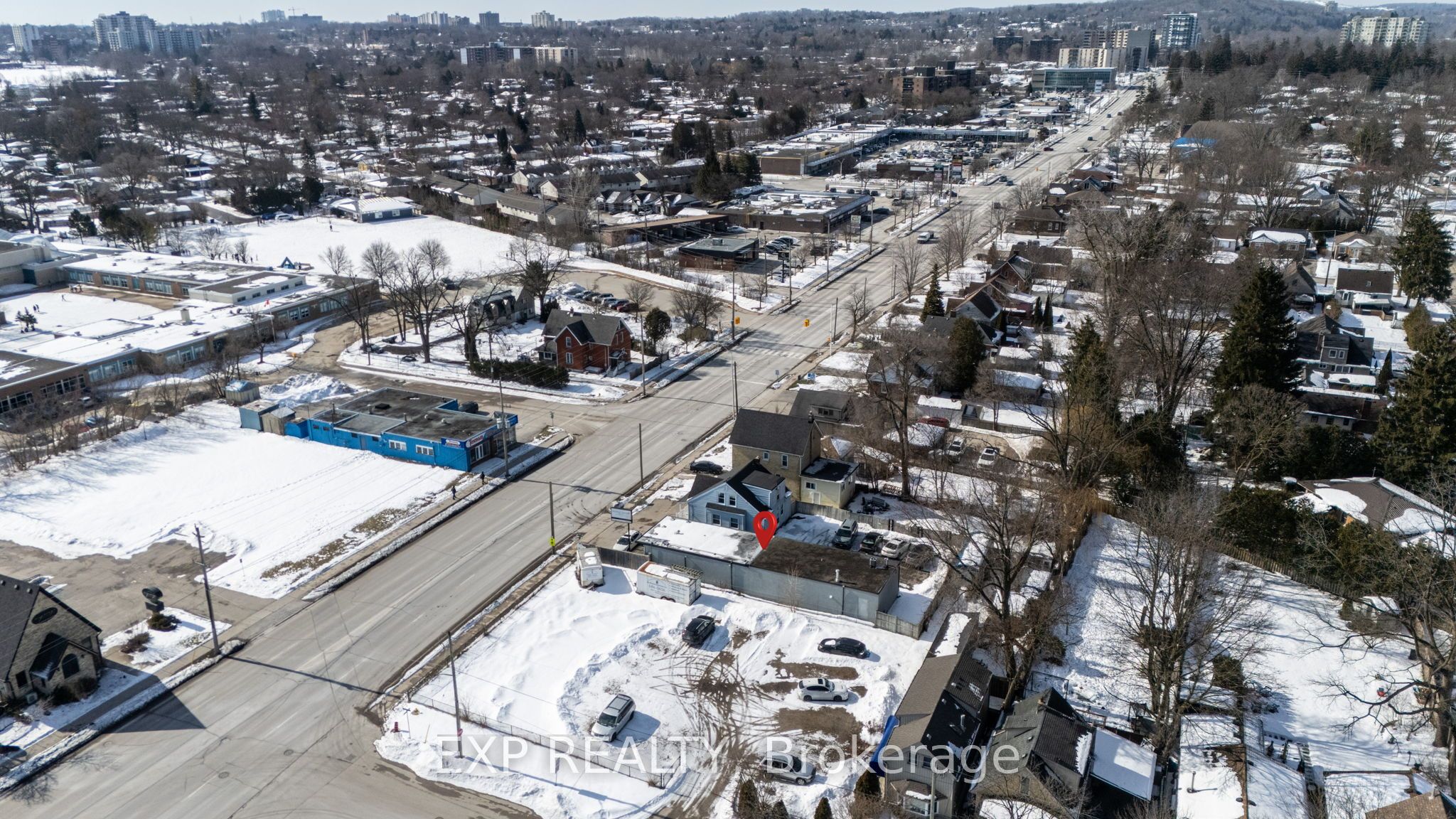 319 Springbank Drive Property Photo 27
