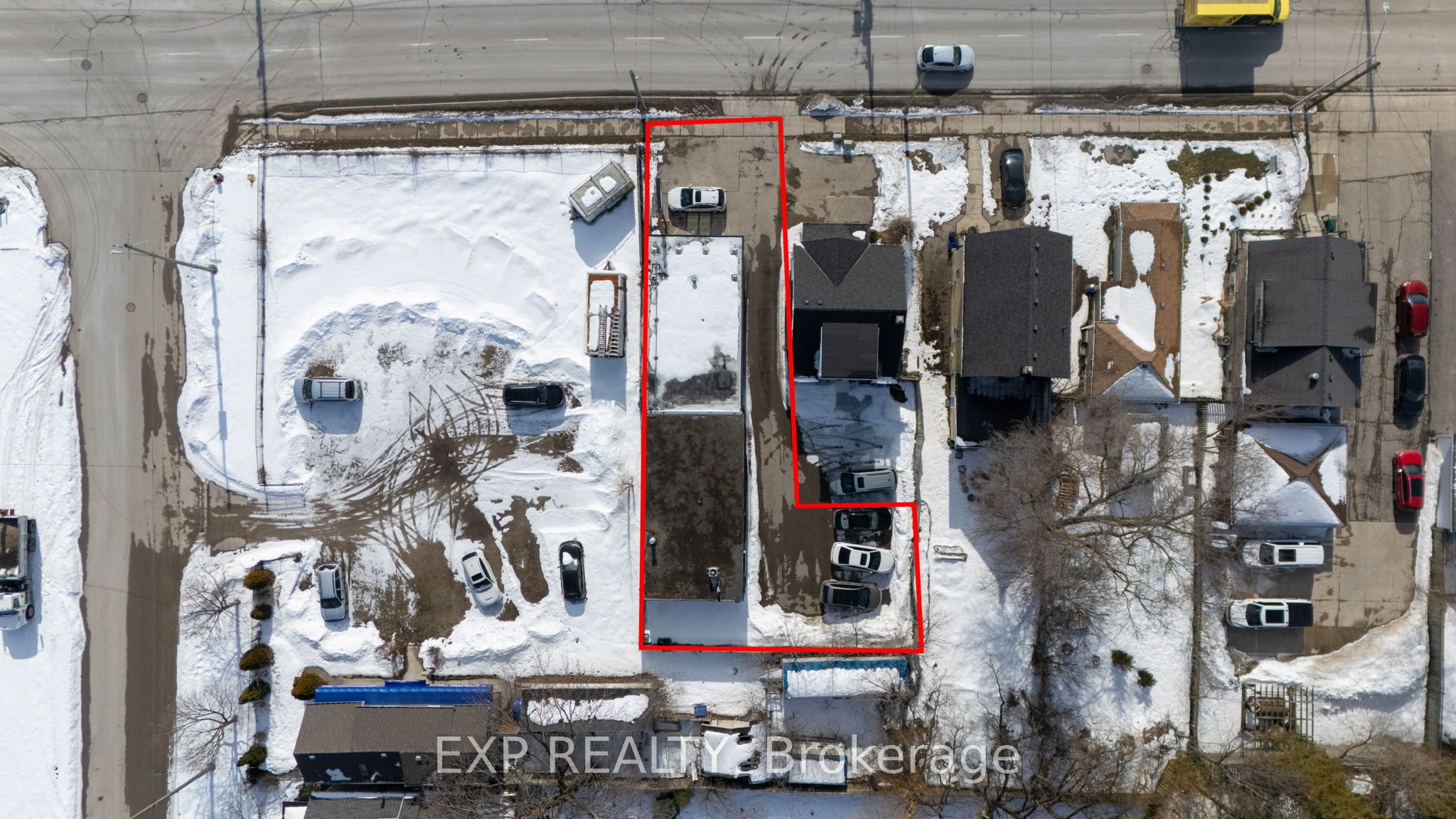 319 Springbank Drive Property Photo 30