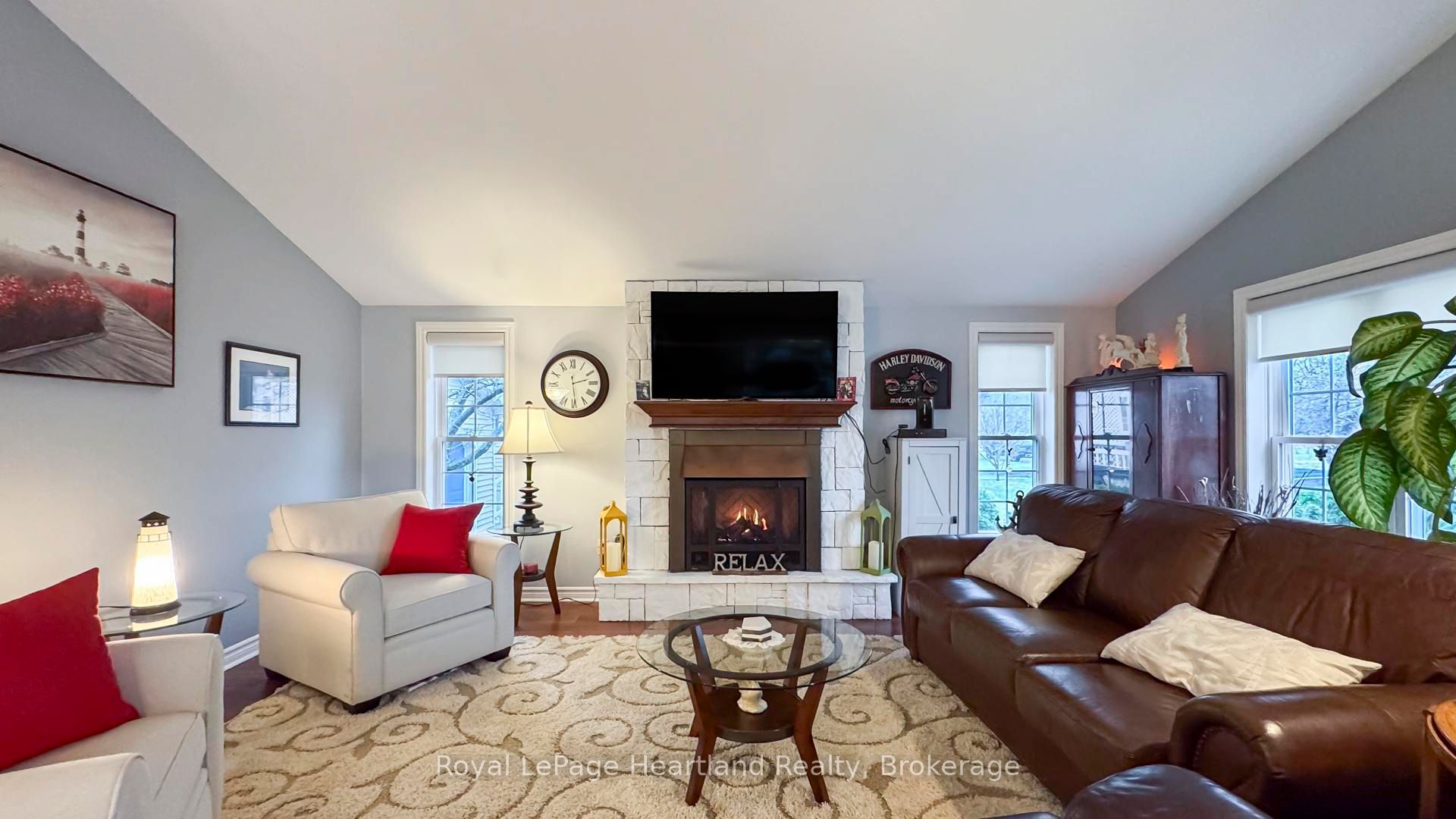 6 Champlain Boulevard Property Photo 4