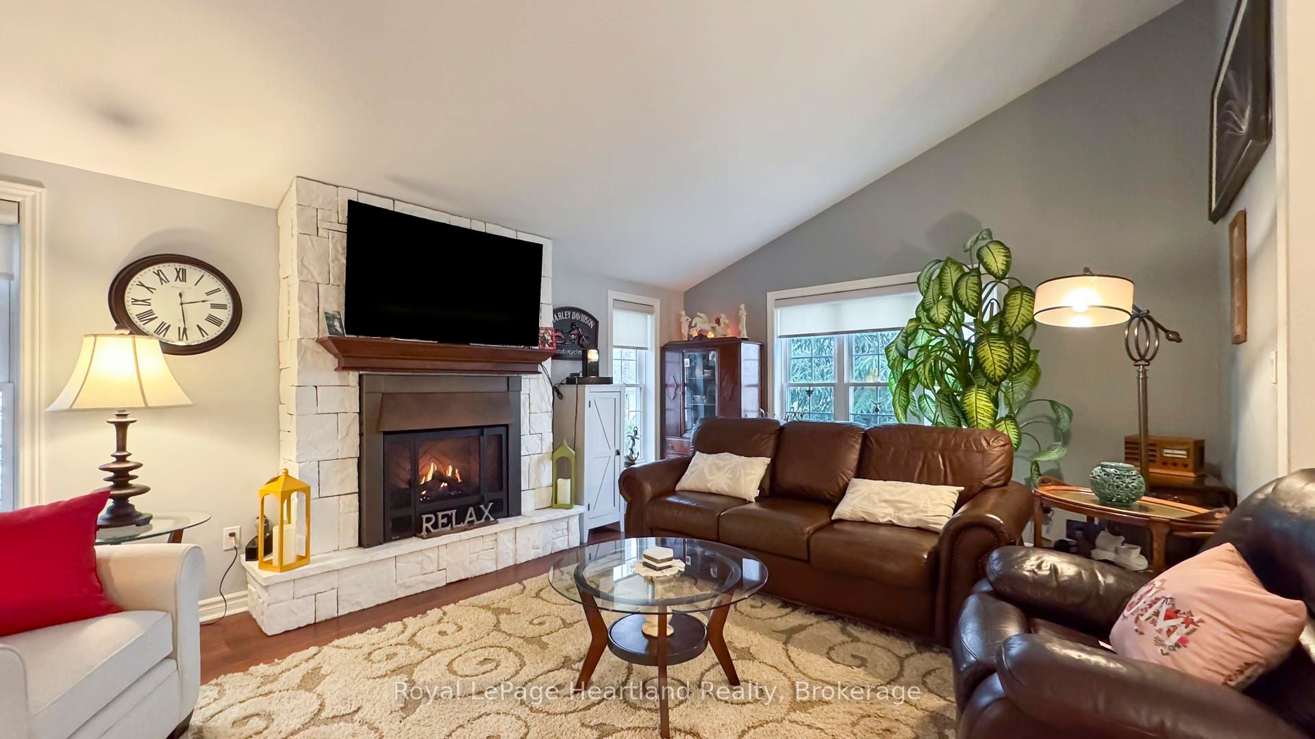 6 Champlain Boulevard Property Photo 8