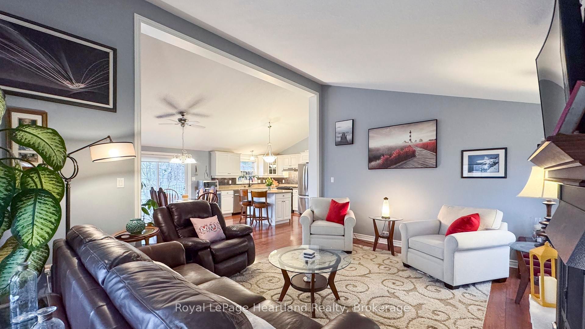 6 Champlain Boulevard Property Photo 11