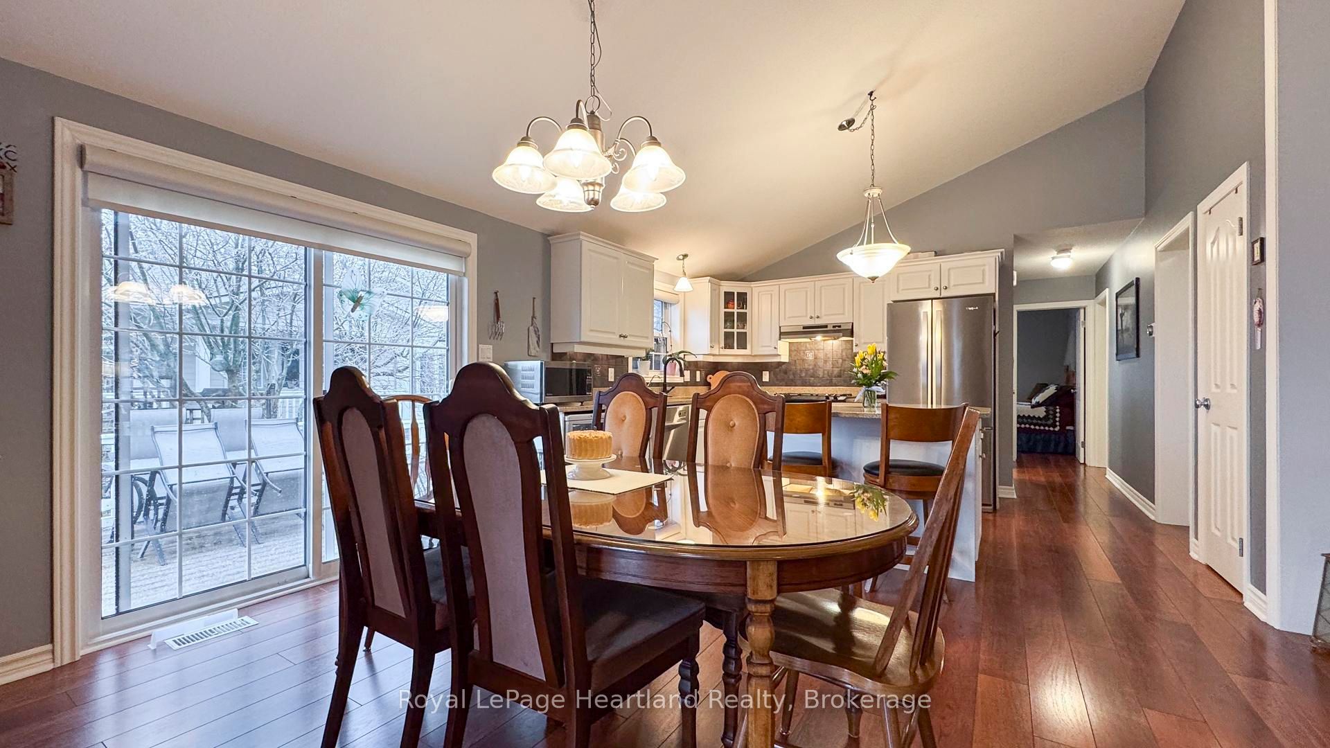 6 Champlain Boulevard Property Photo 12