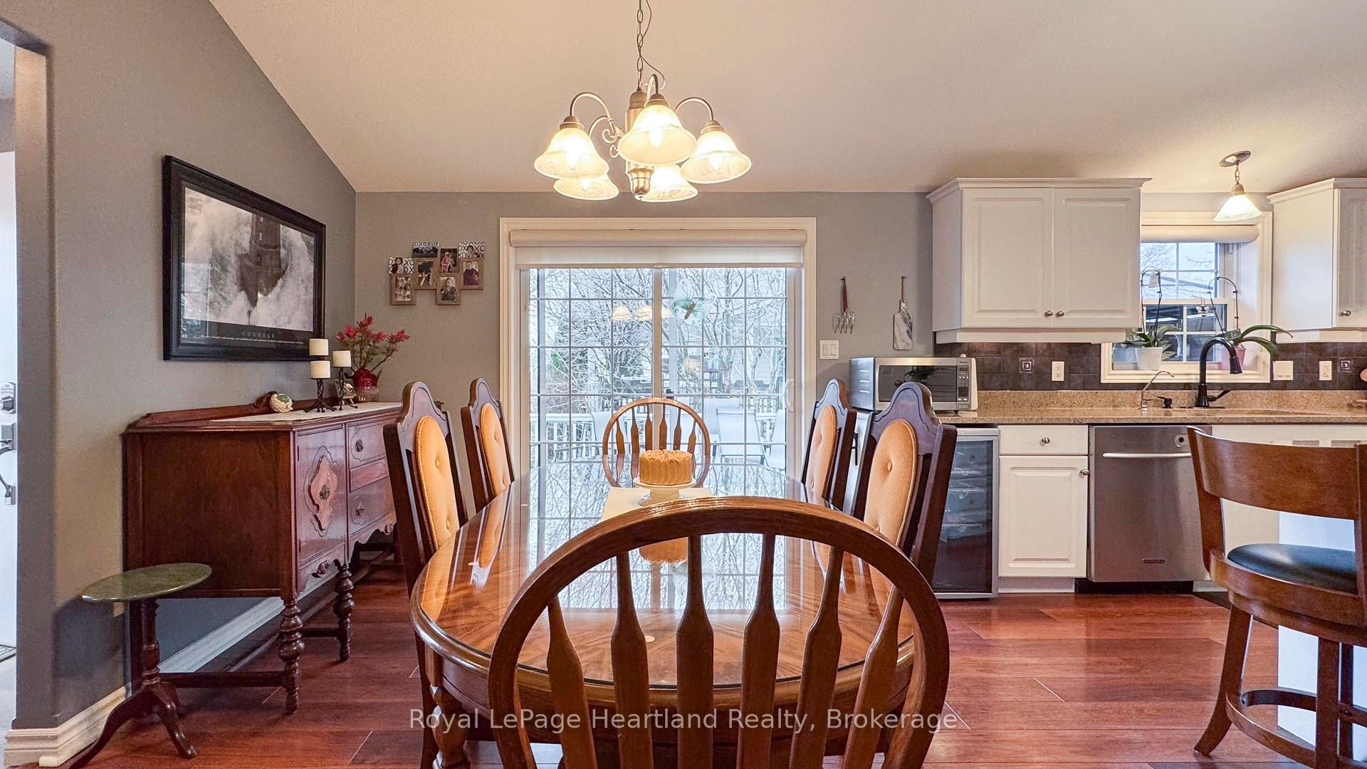 6 Champlain Boulevard Property Photo 13