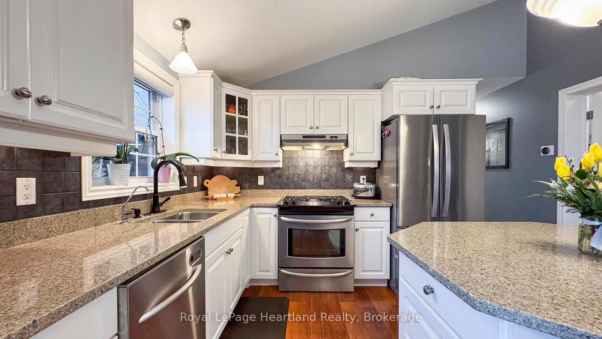 6 Champlain Boulevard Property Photo 17