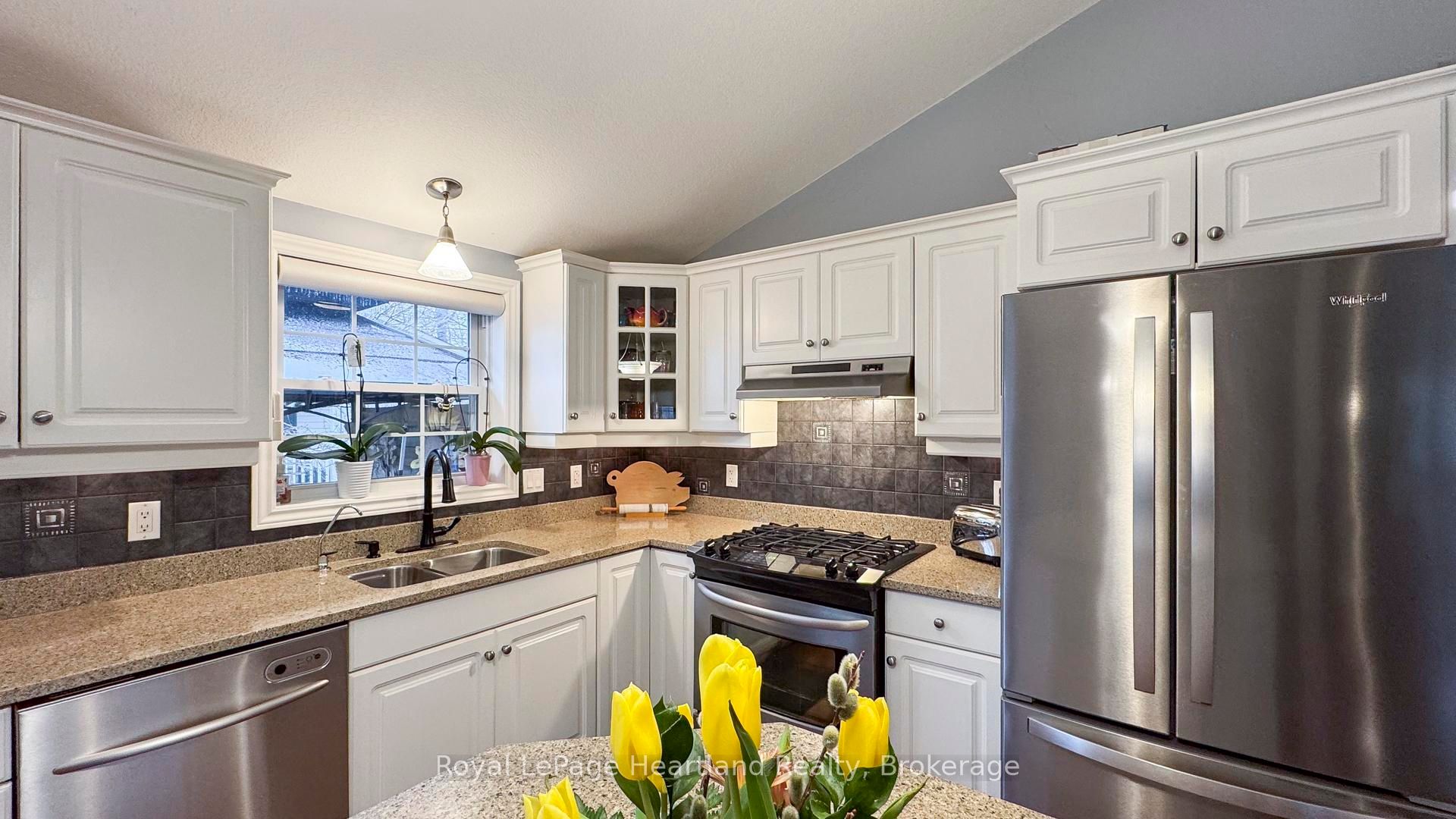 6 Champlain Boulevard Property Photo 18