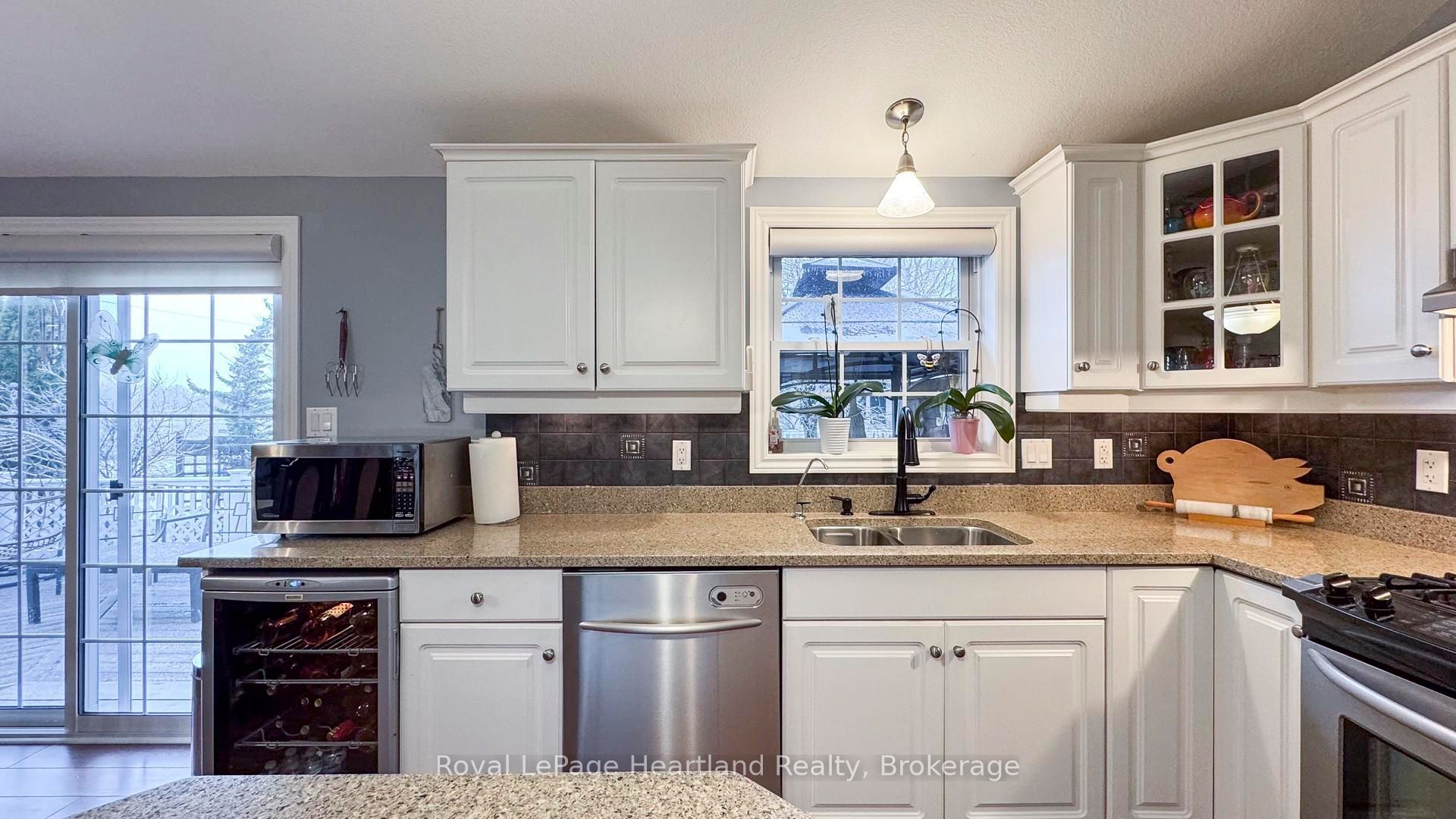 6 Champlain Boulevard Property Photo 20