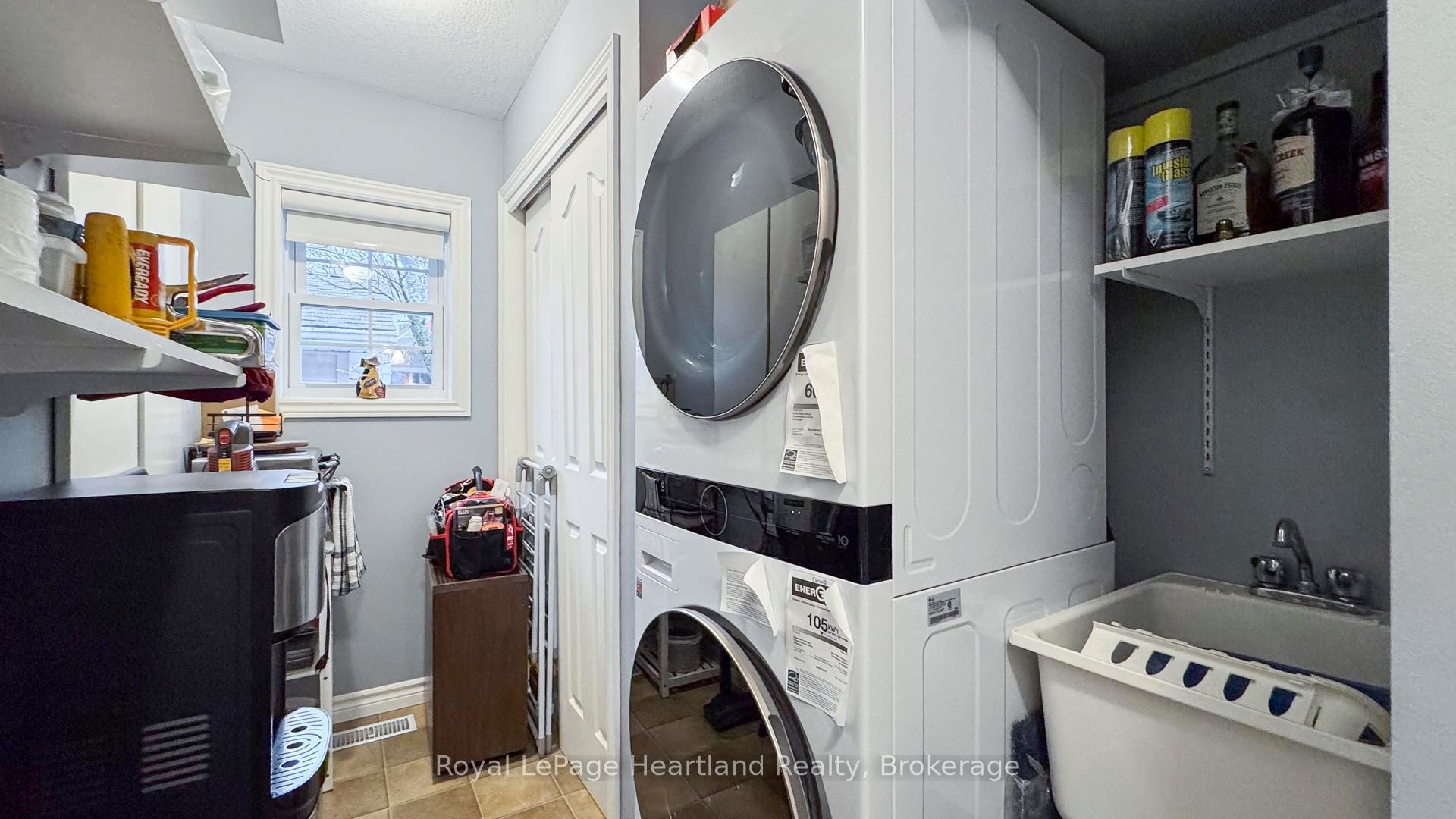 6 Champlain Boulevard Property Photo 22